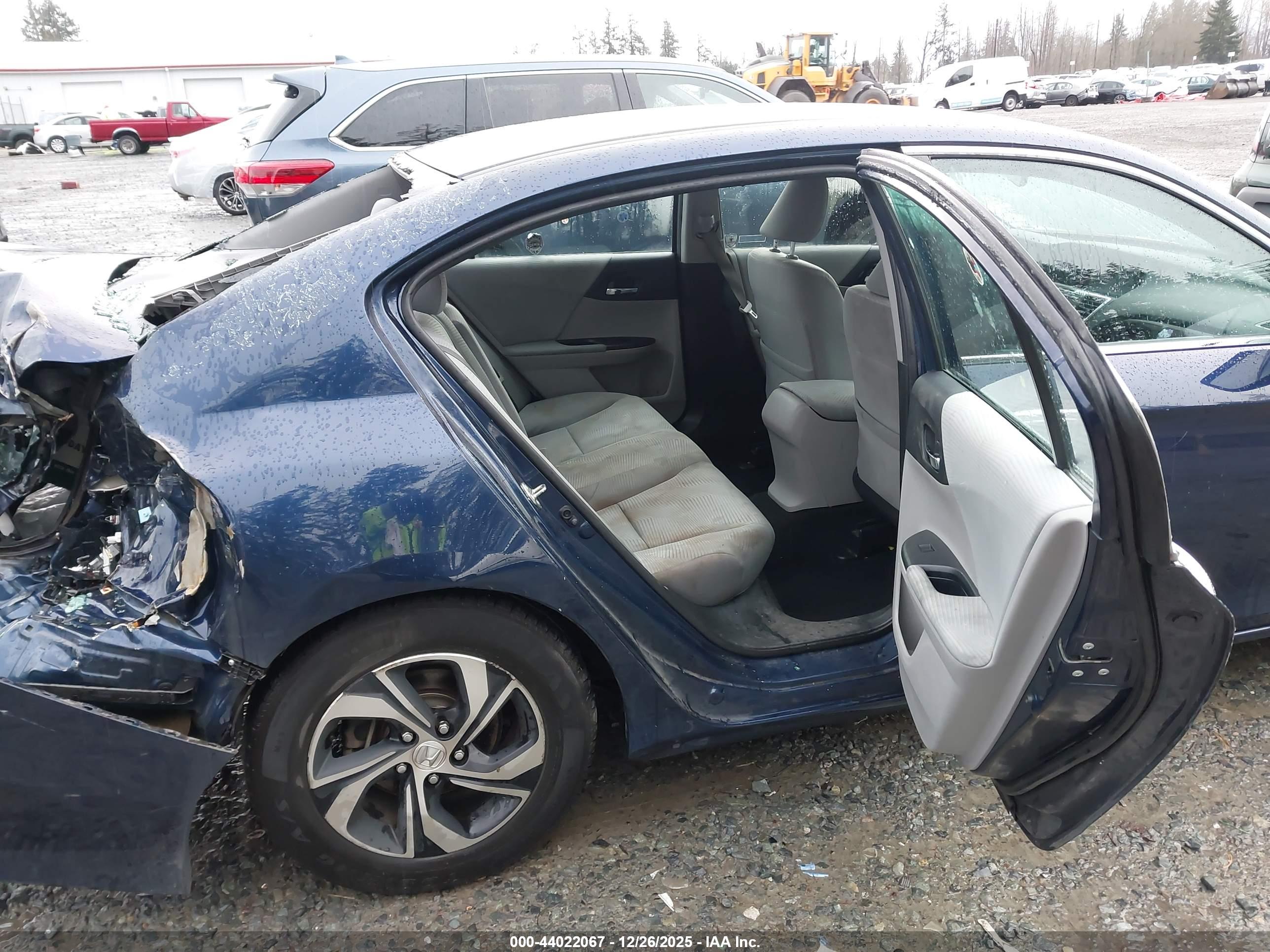 HONDA ACCORD image 8