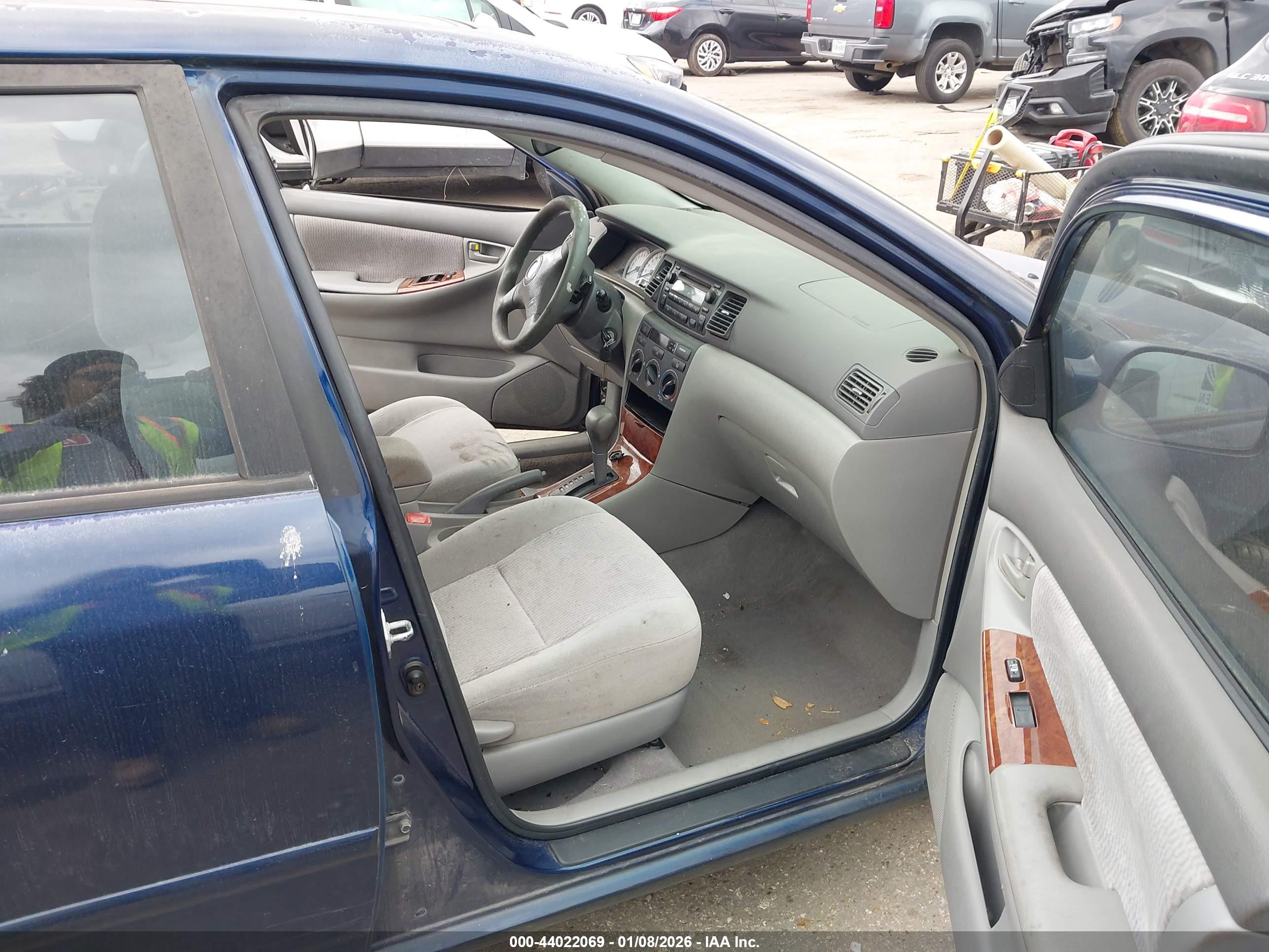 TOYOTA COROLLA image 5