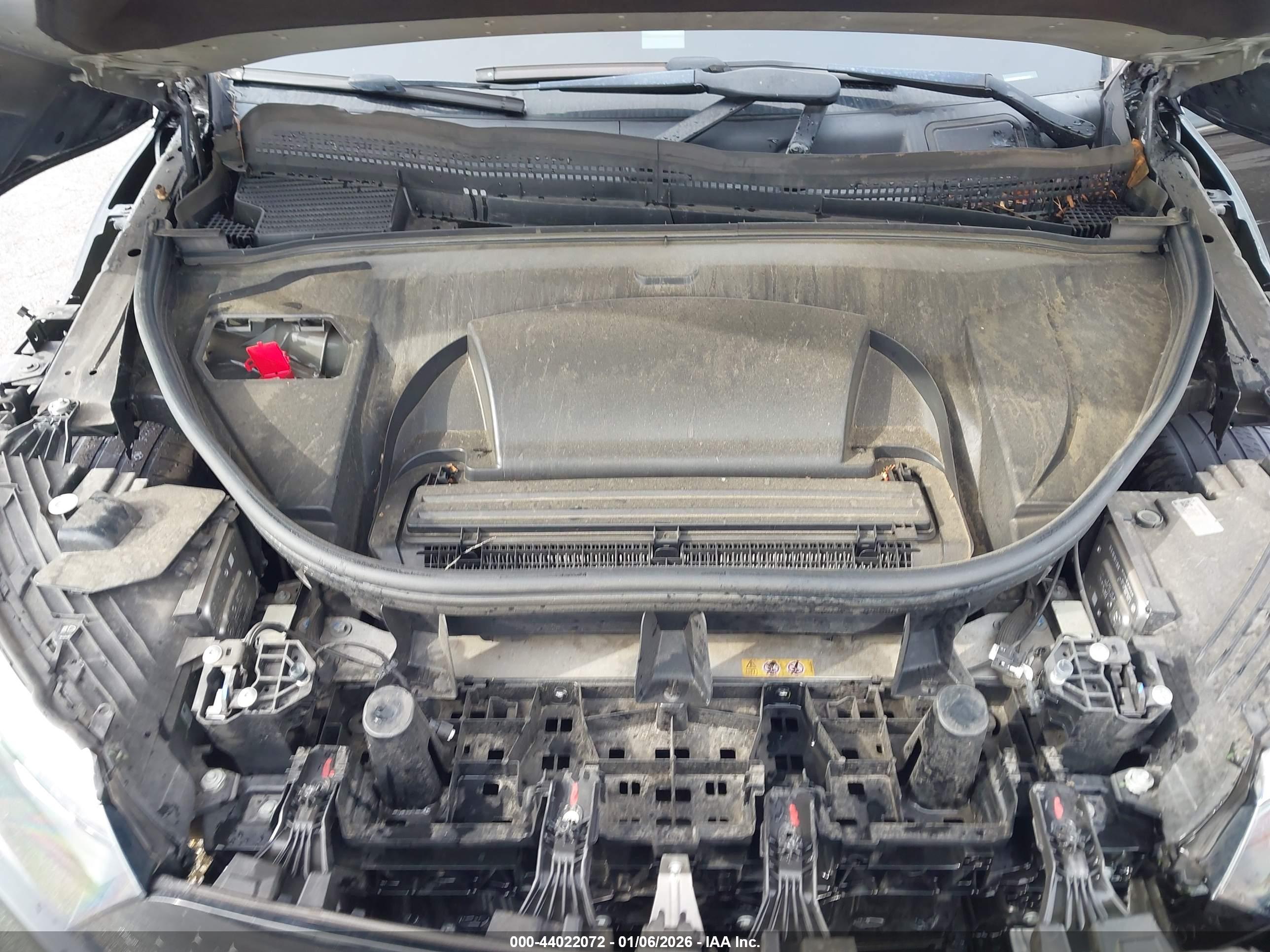 MERCEDES-BENZ EQS image 10