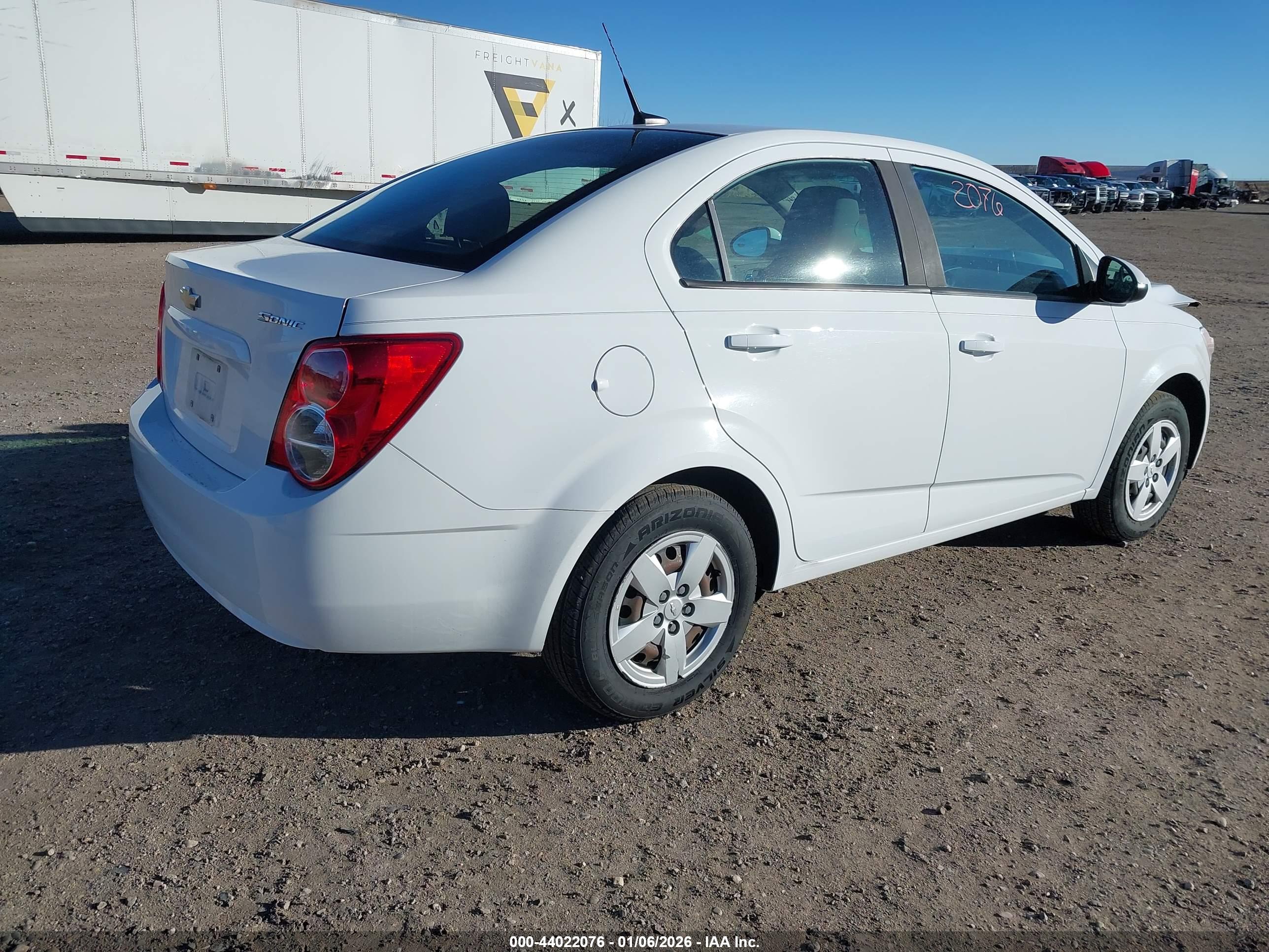 CHEVROLET SONIC image 4