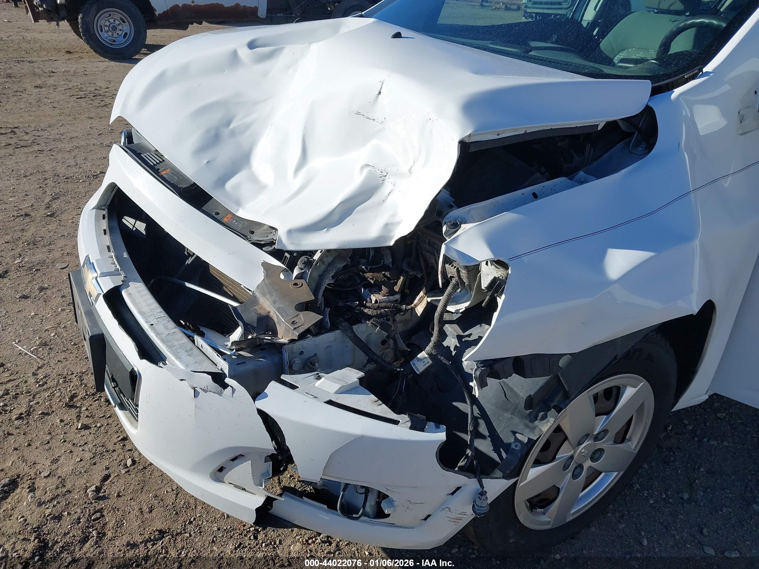 CHEVROLET SONIC image 6
