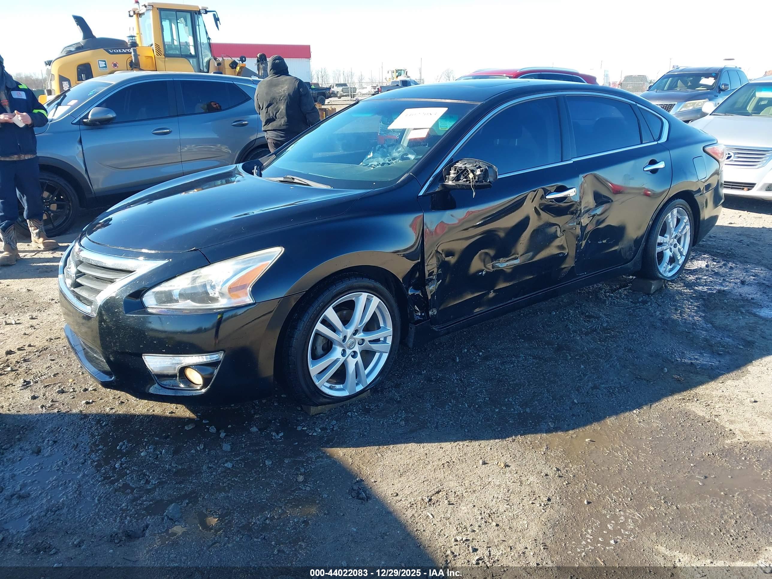 NISSAN ALTIMA image 2