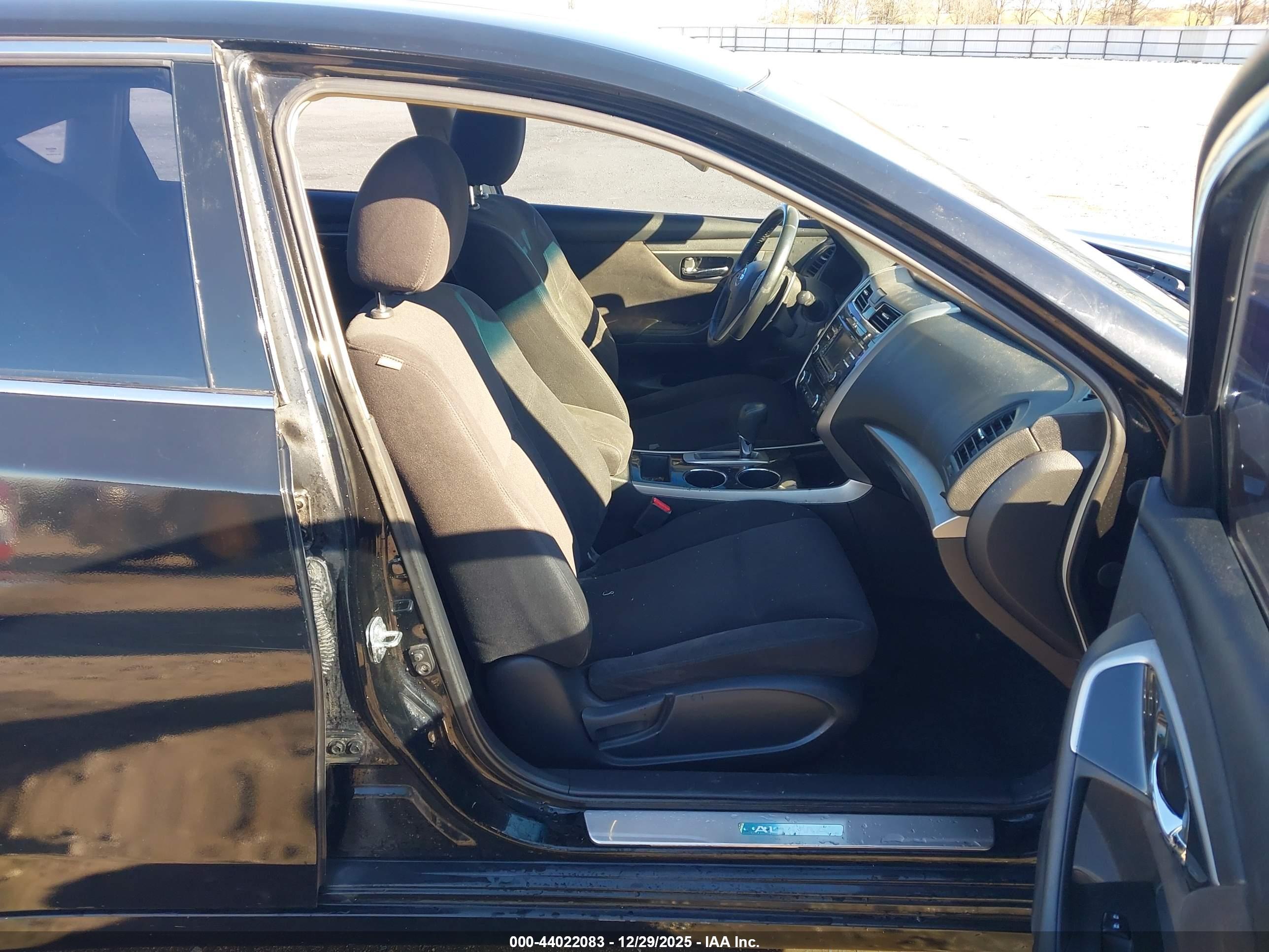 NISSAN ALTIMA image 5