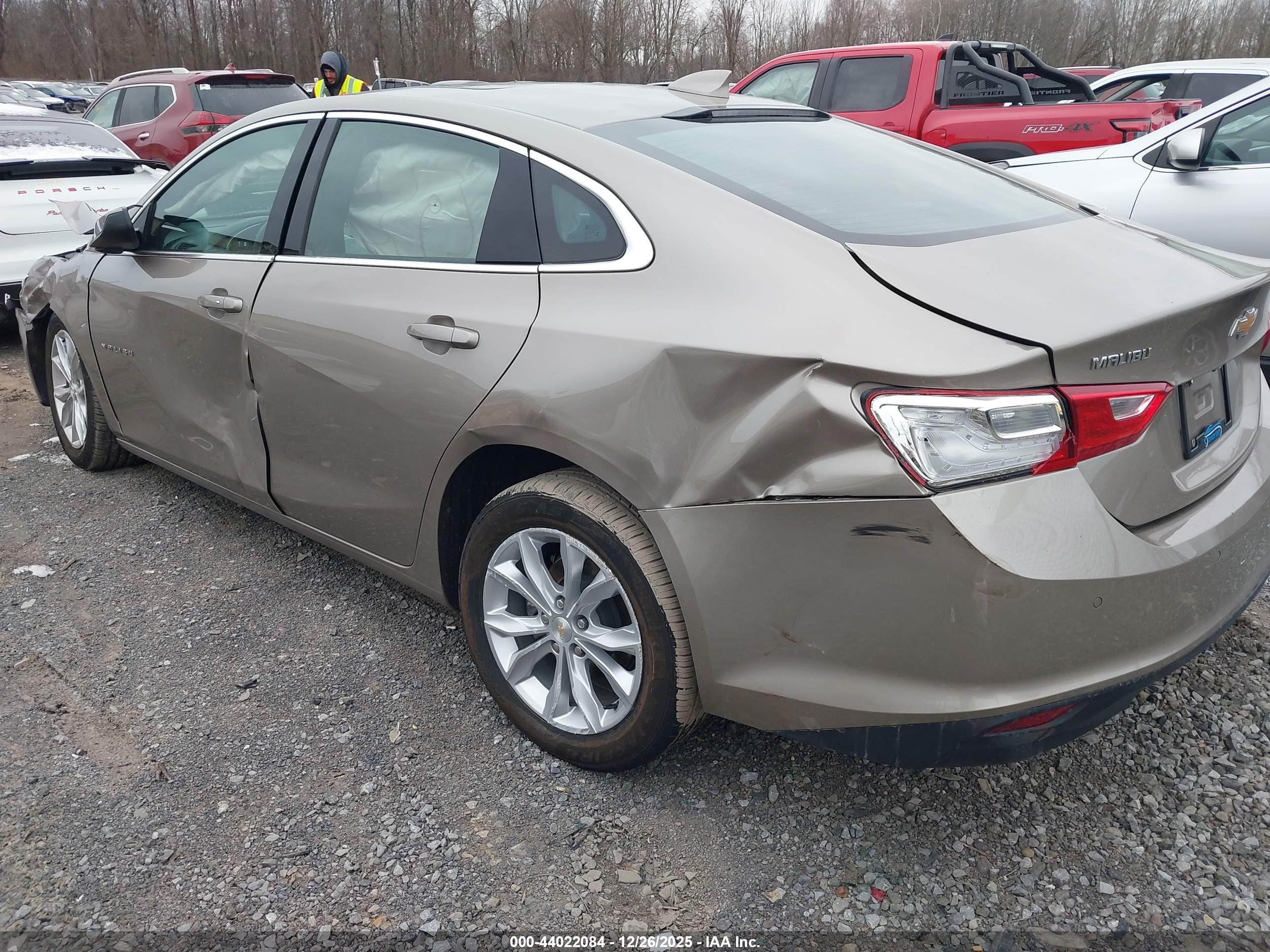 CHEVROLET MALIBU image 3