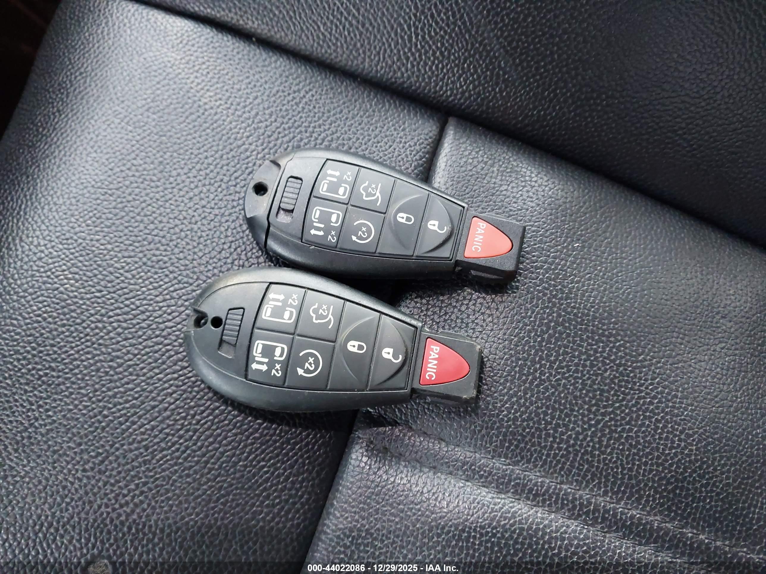 DODGE GRAND image 11
