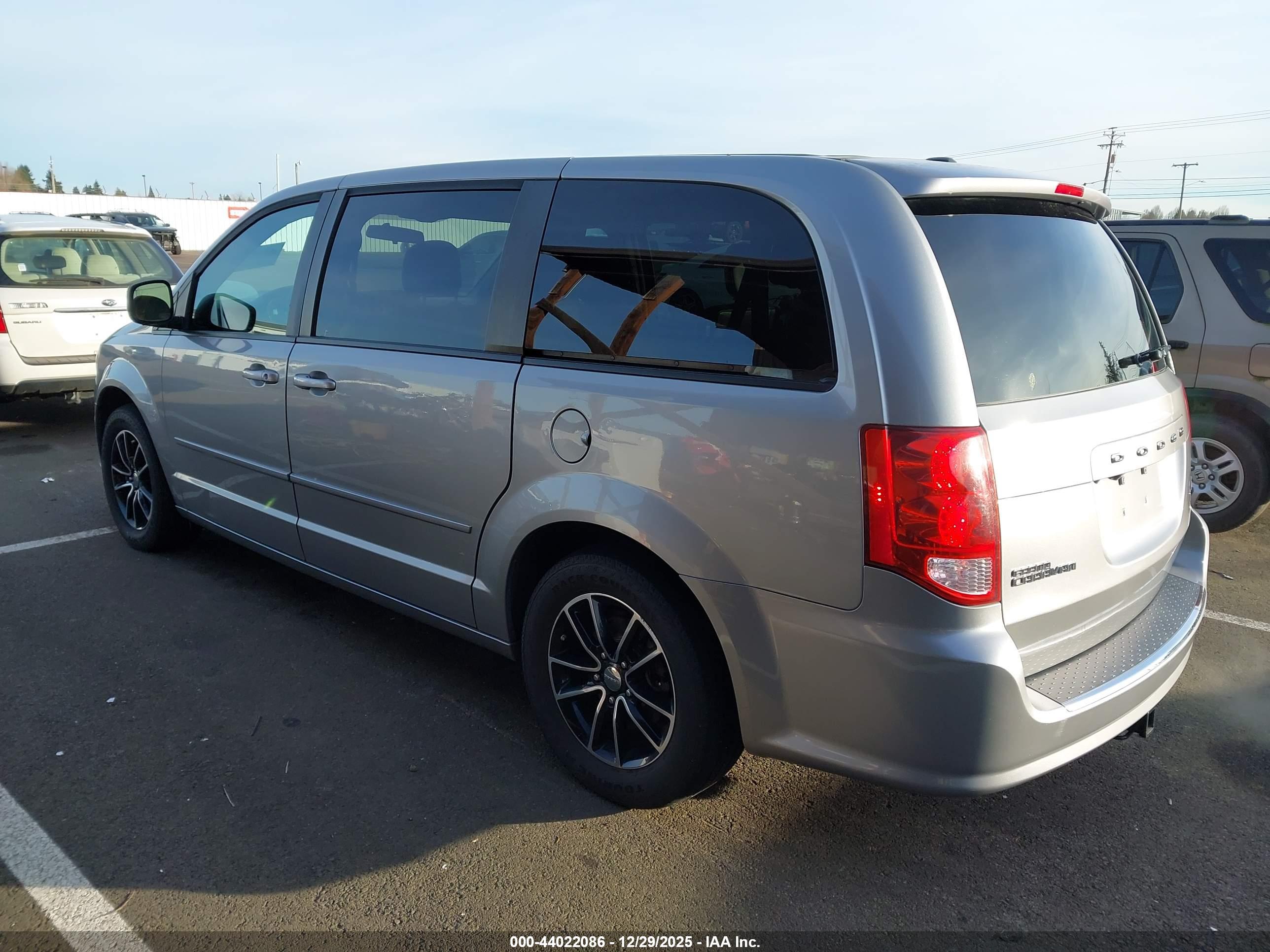 DODGE GRAND image 3