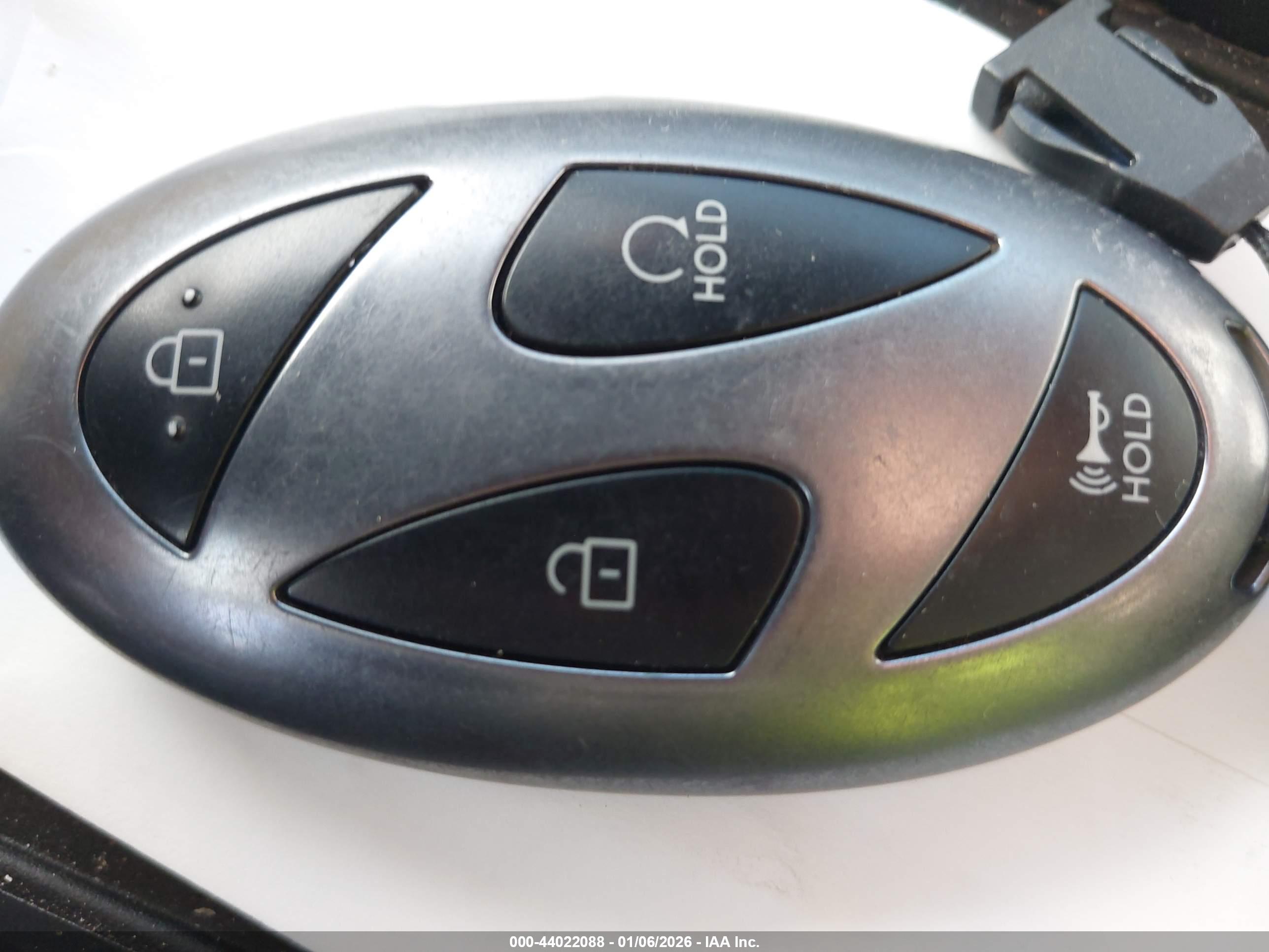 HYUNDAI TUCSON image 11
