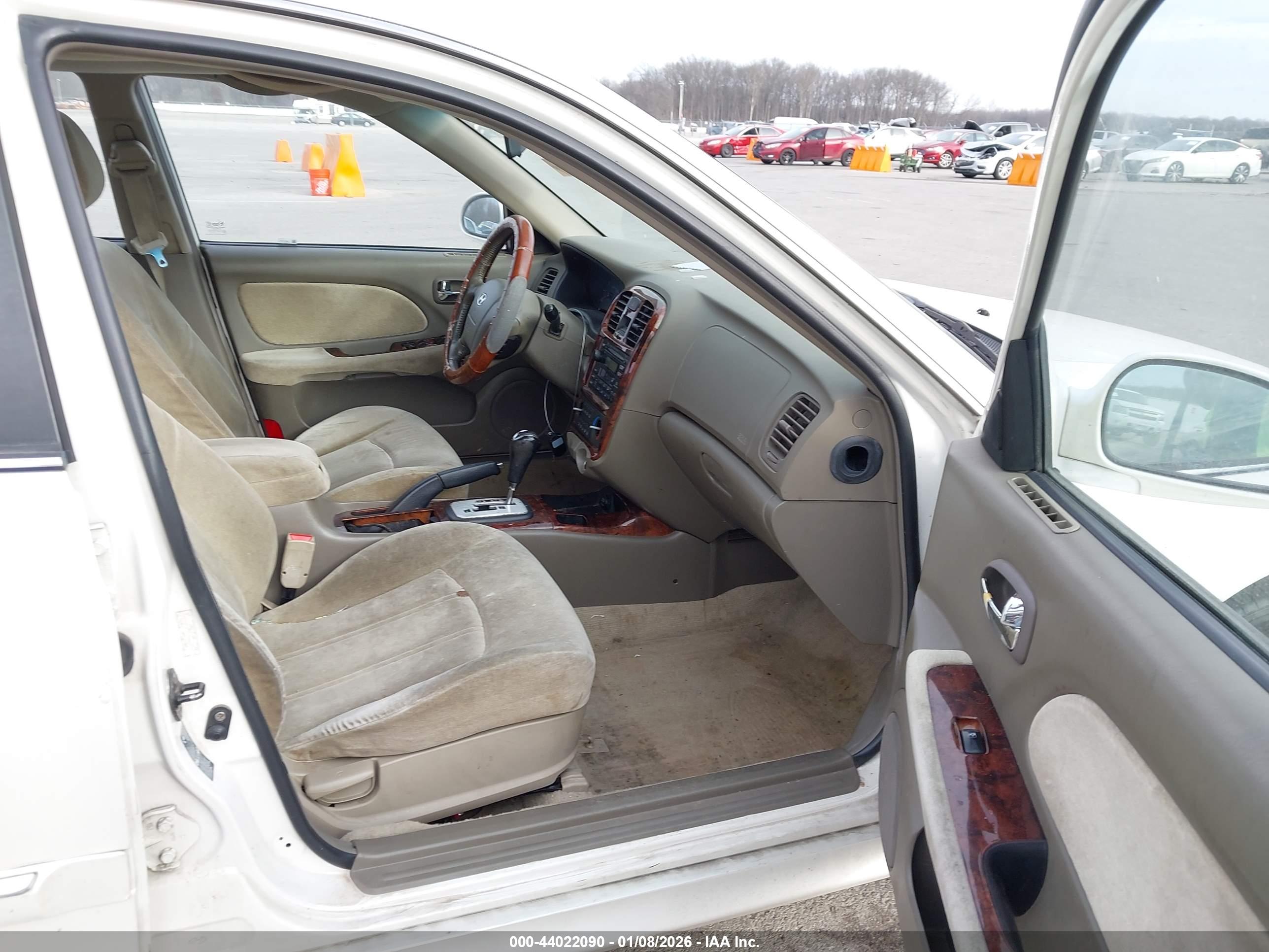 HYUNDAI SONATA image 5