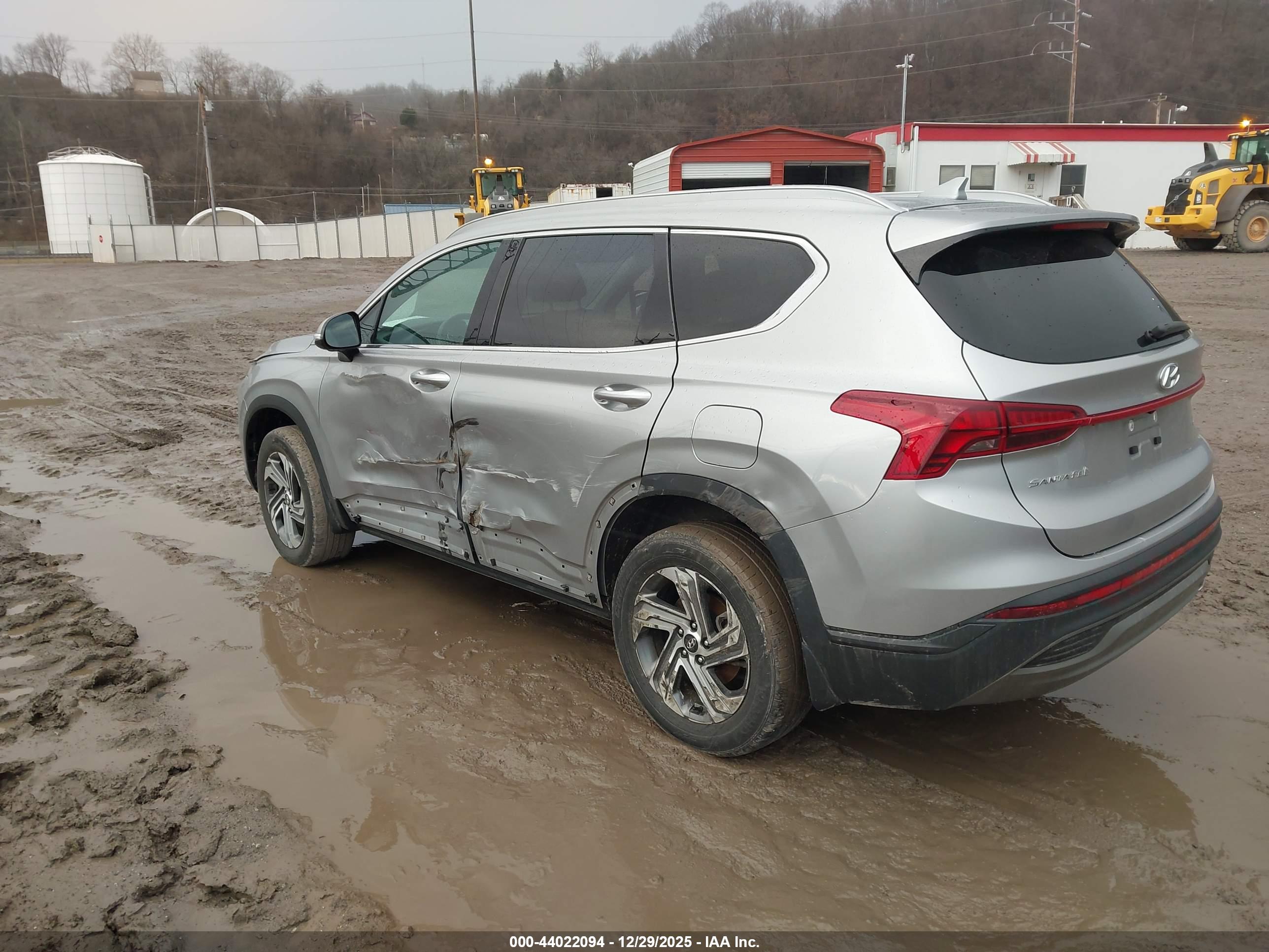 HYUNDAI SANTA image 3