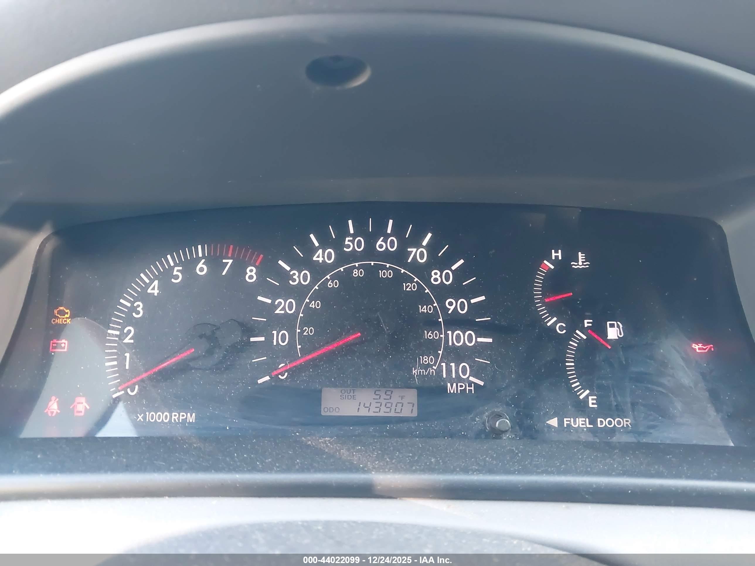 TOYOTA COROLLA image 7