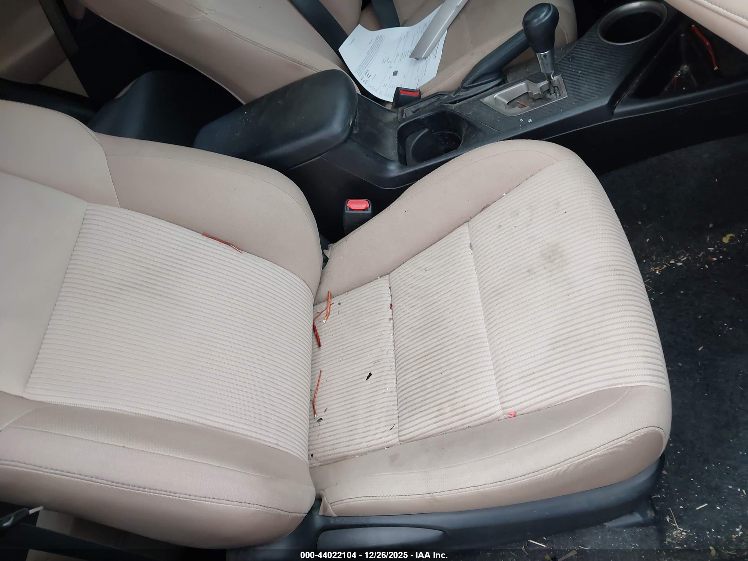 TOYOTA RAV4 image 5