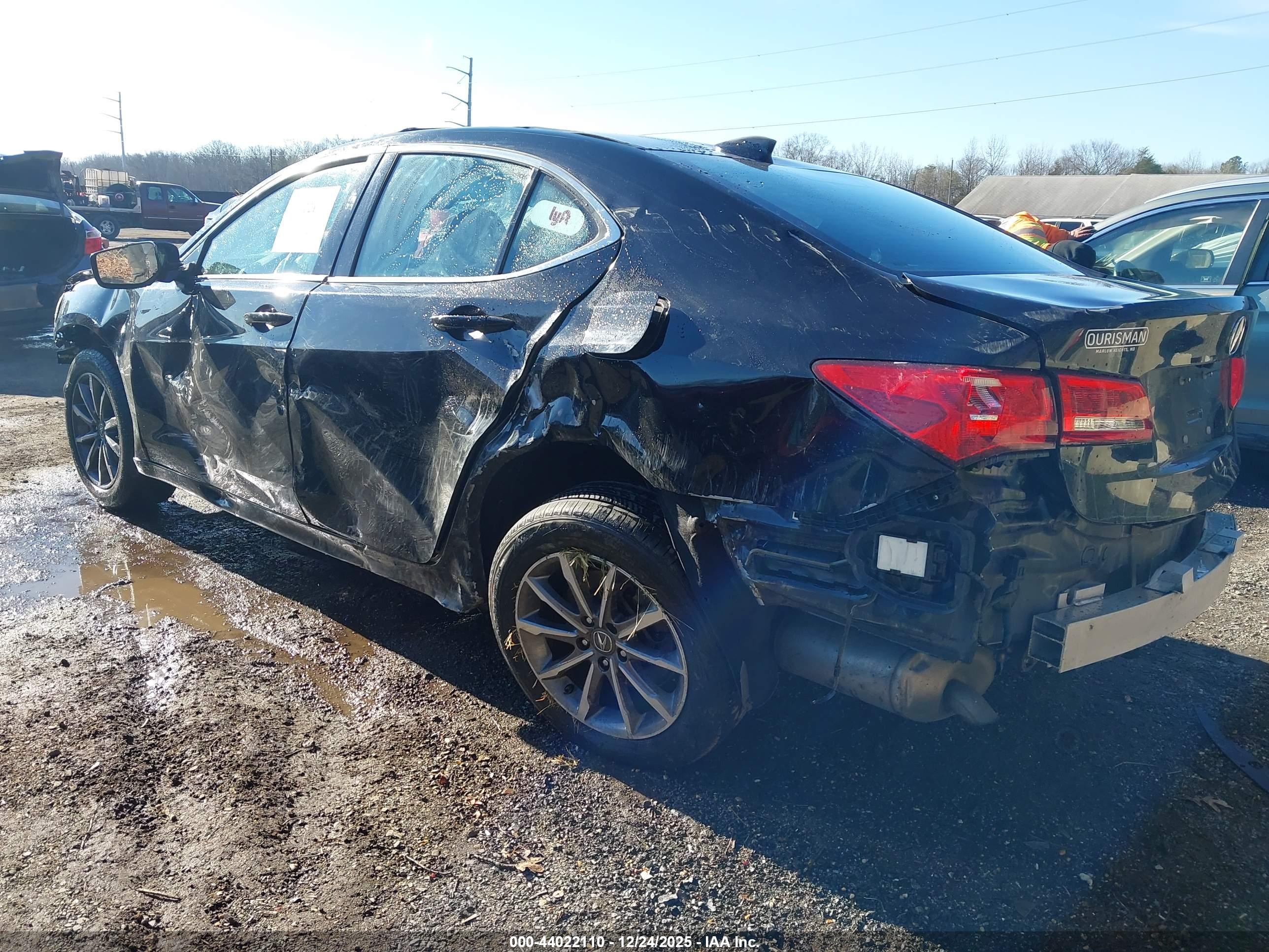 ACURA TLX image 3