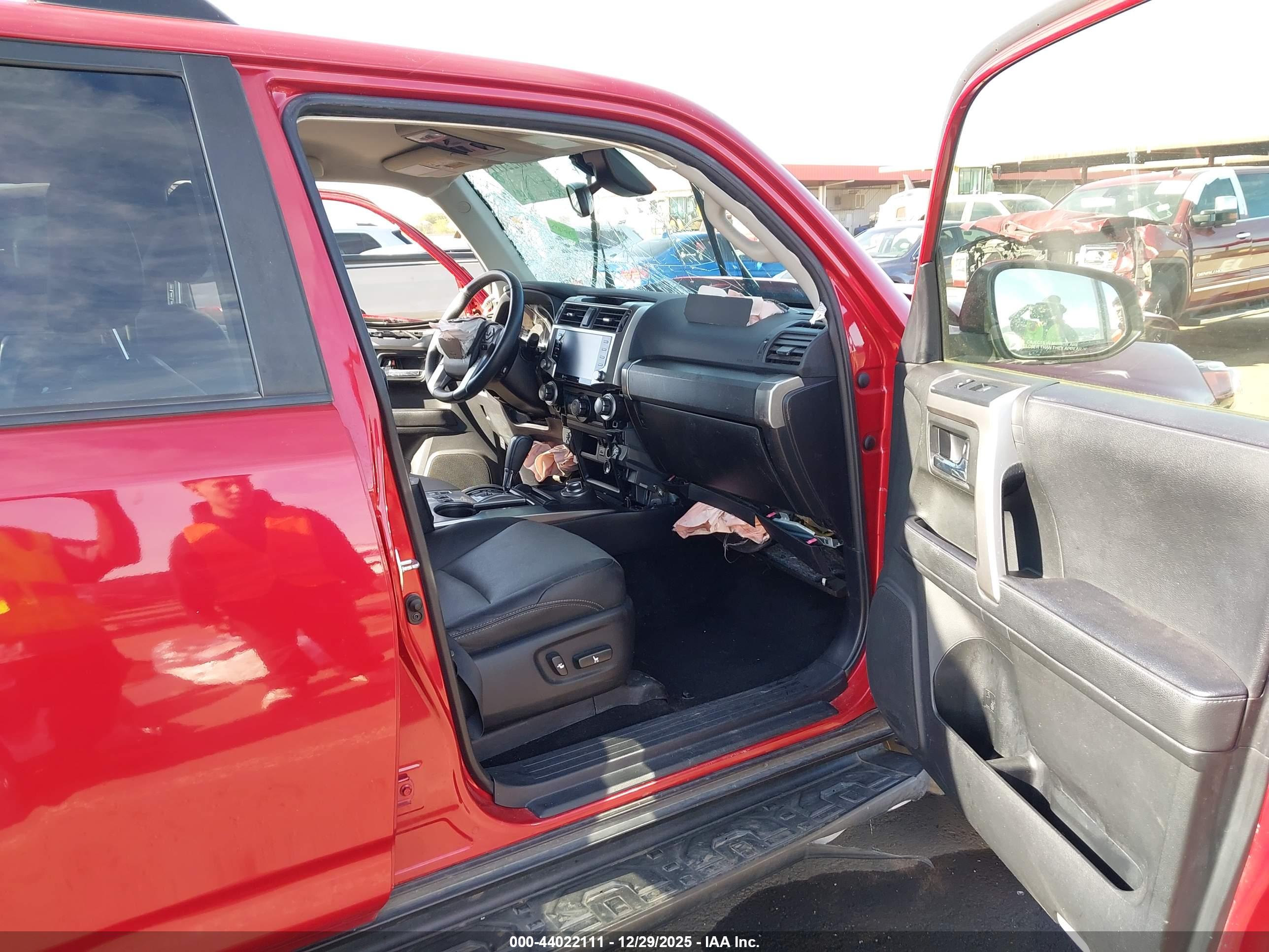 TOYOTA 4RUNNER image 5