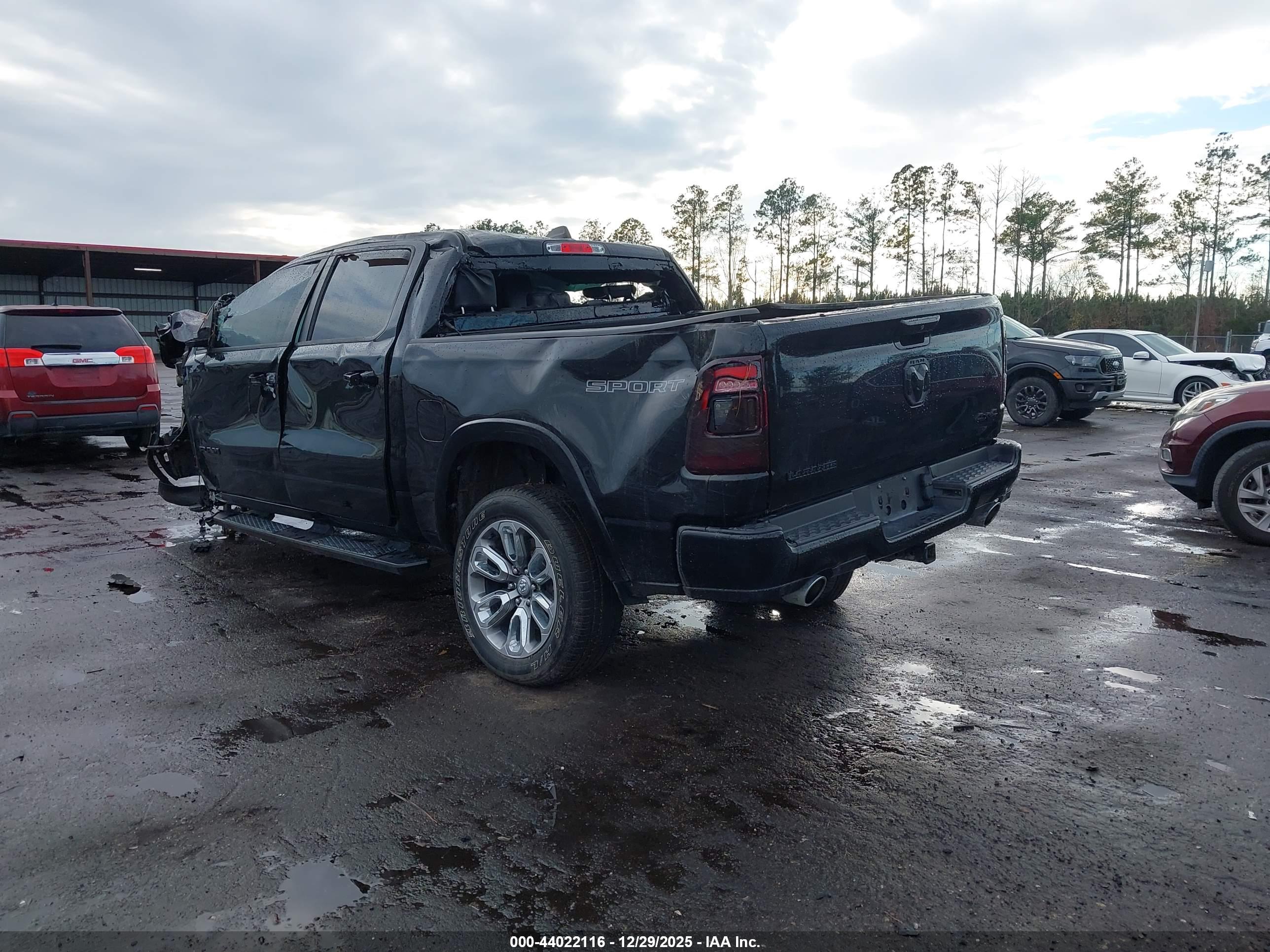 RAM 1500 image 3