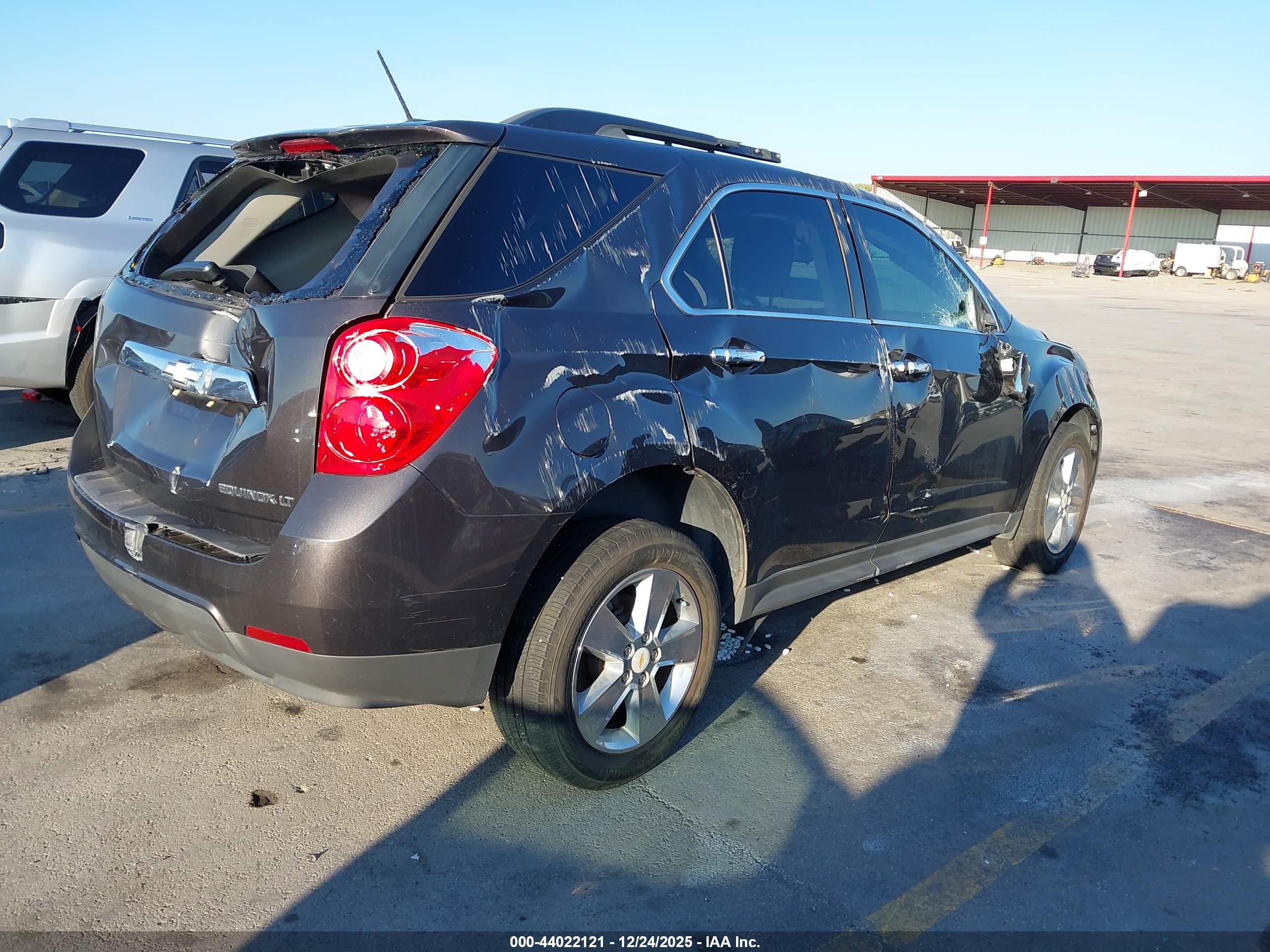CHEVROLET EQUINOX image 4