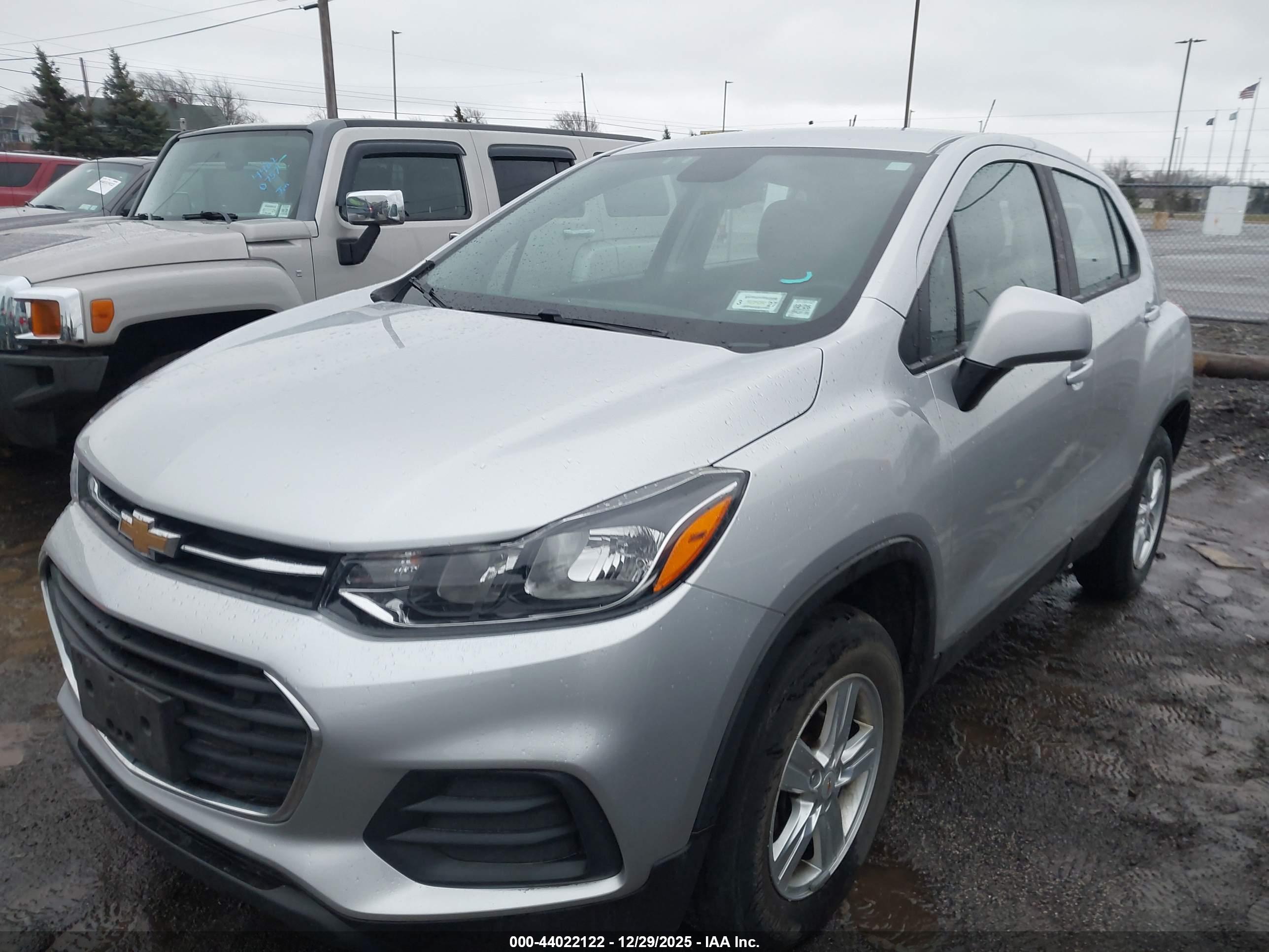 CHEVROLET TRAX image 6