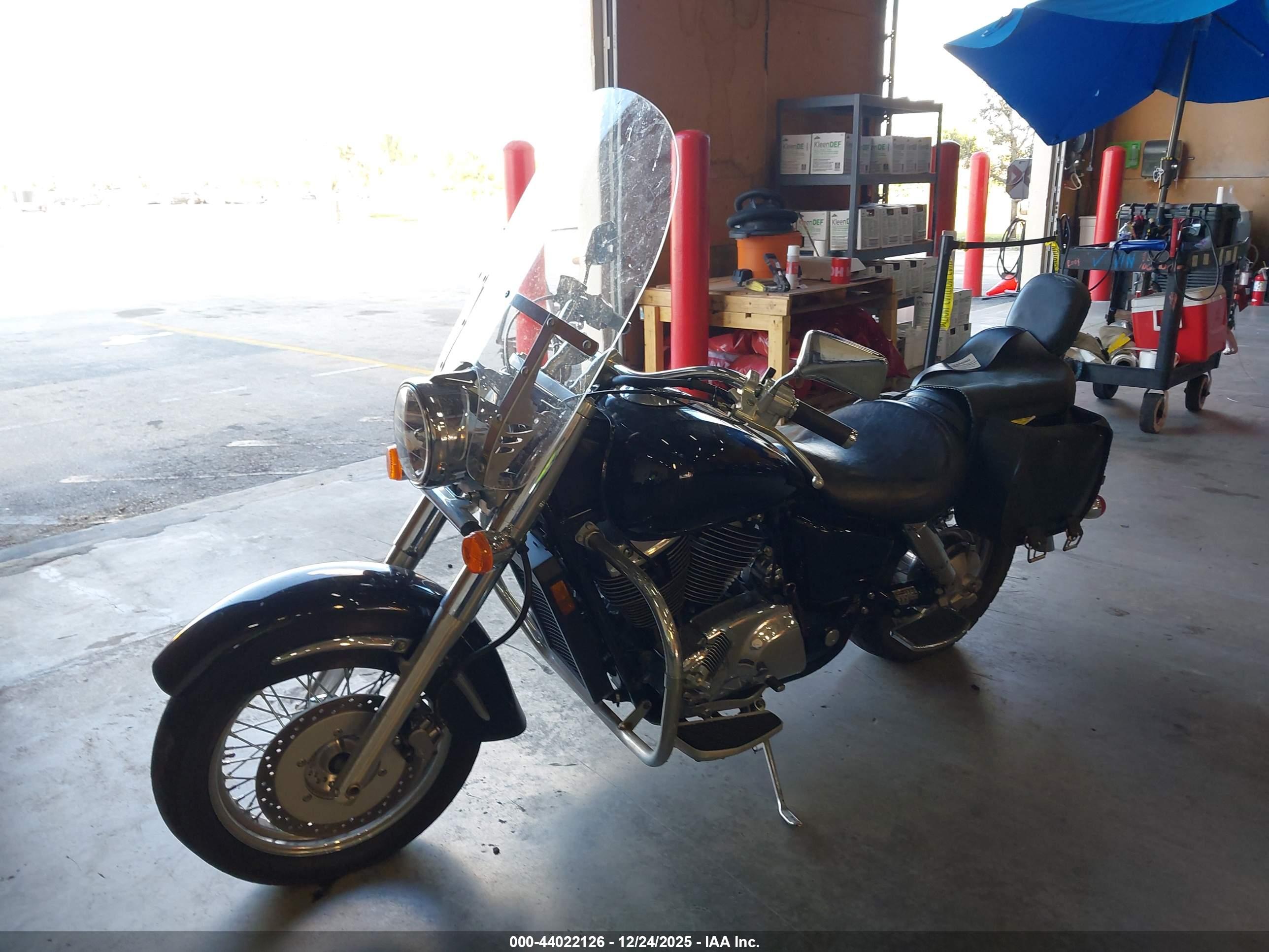 HONDA VT1100 image 2
