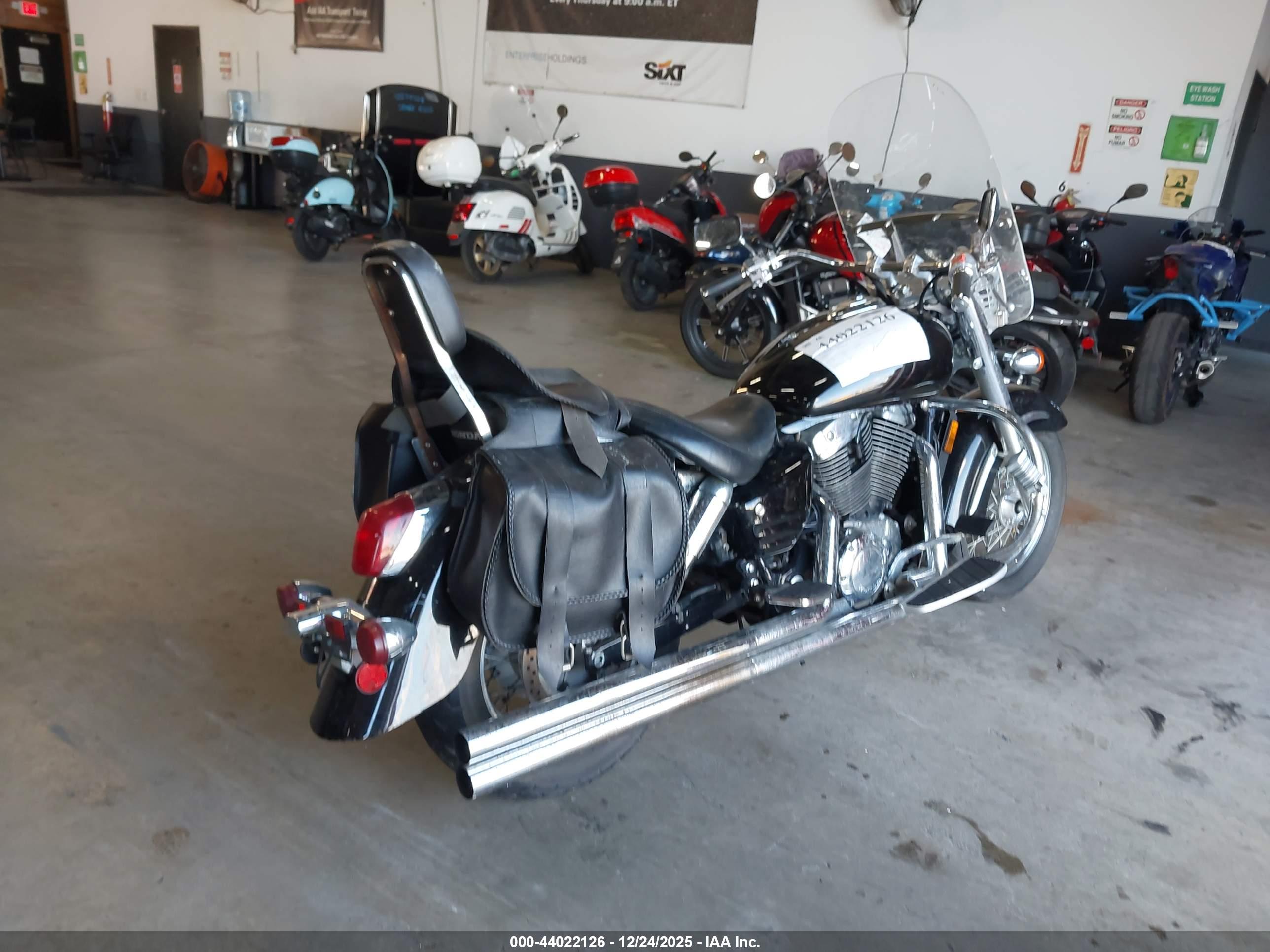 HONDA VT1100 image 4
