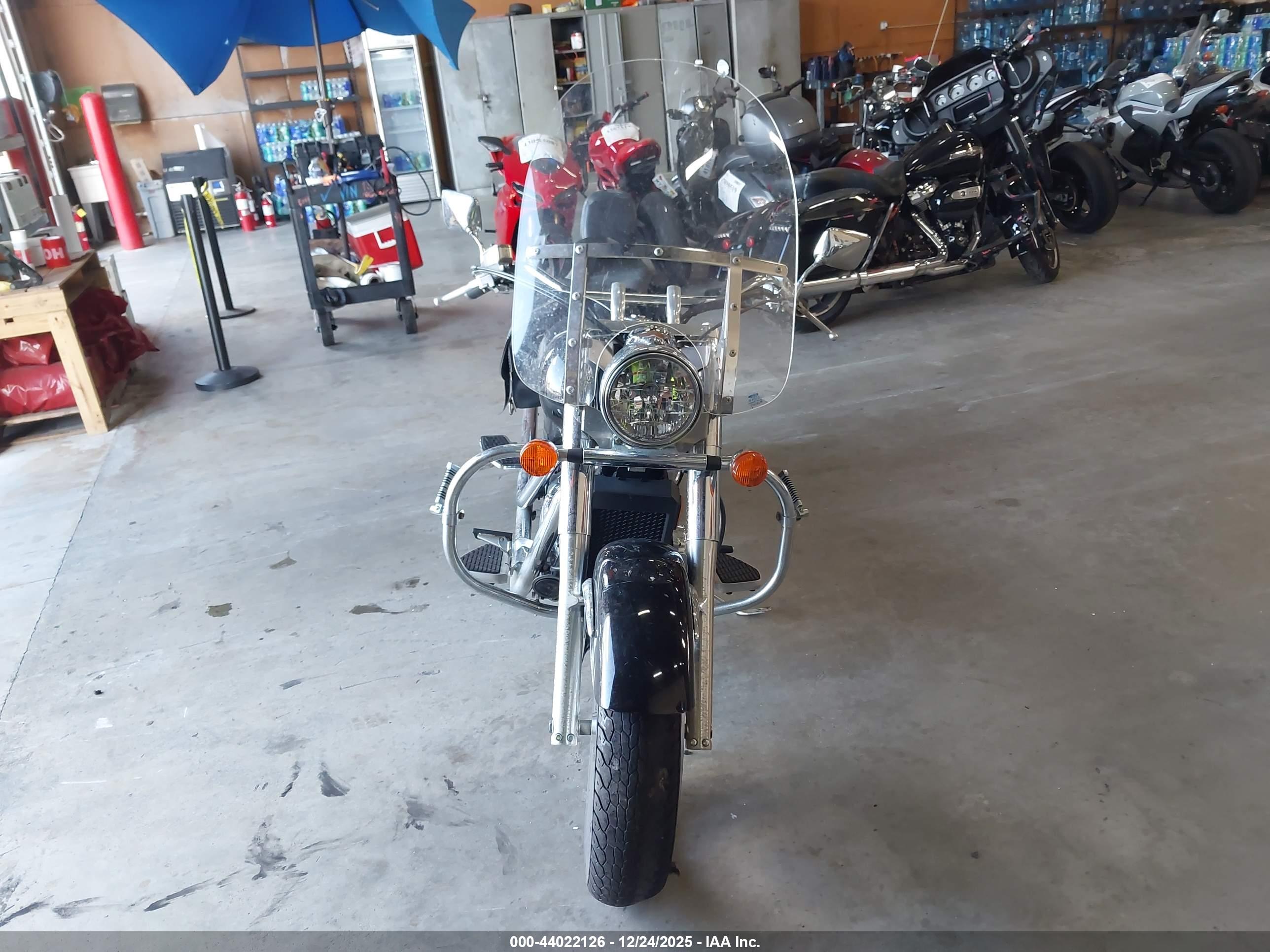 HONDA VT1100 image 5