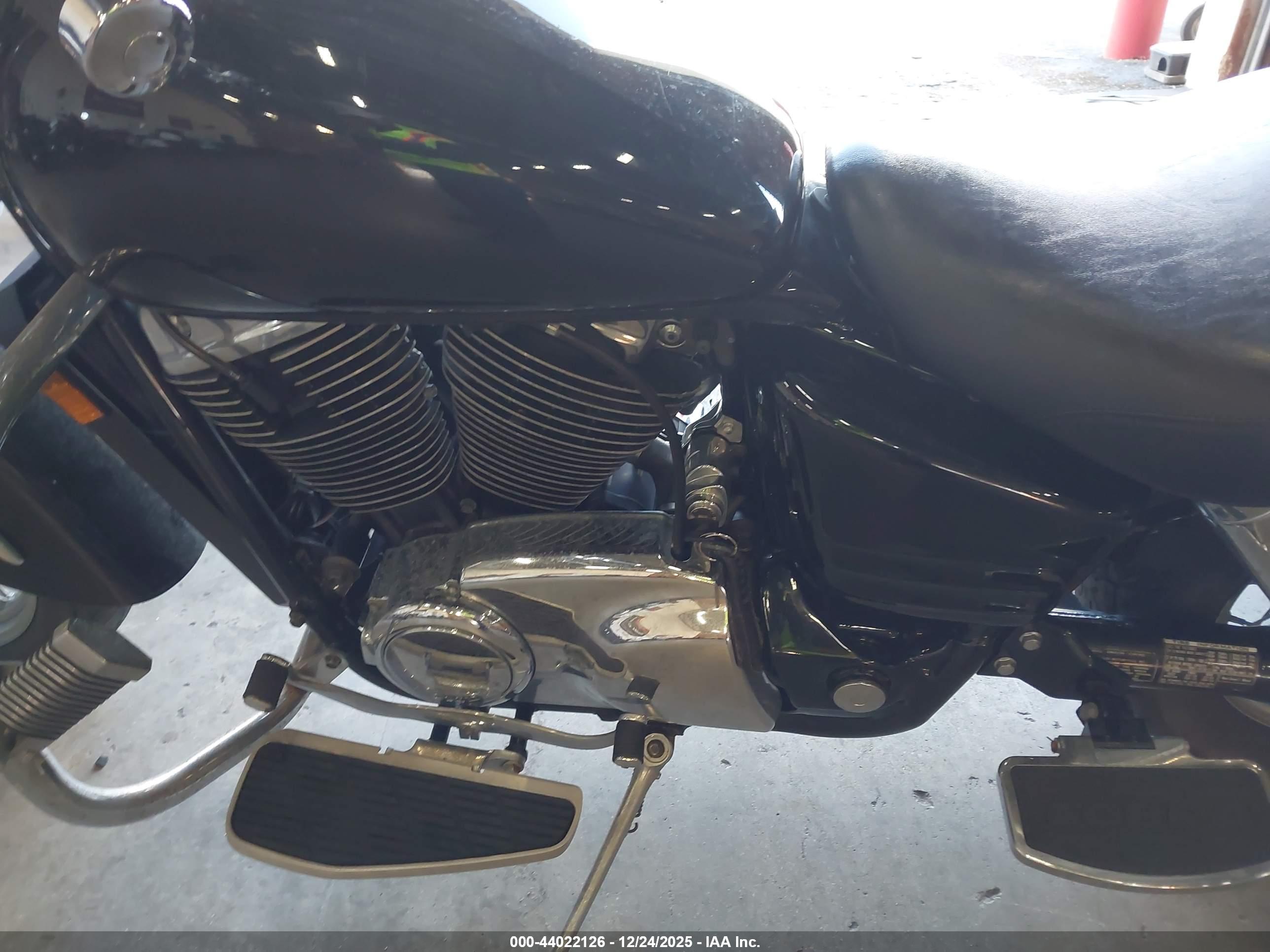 HONDA VT1100 image 9