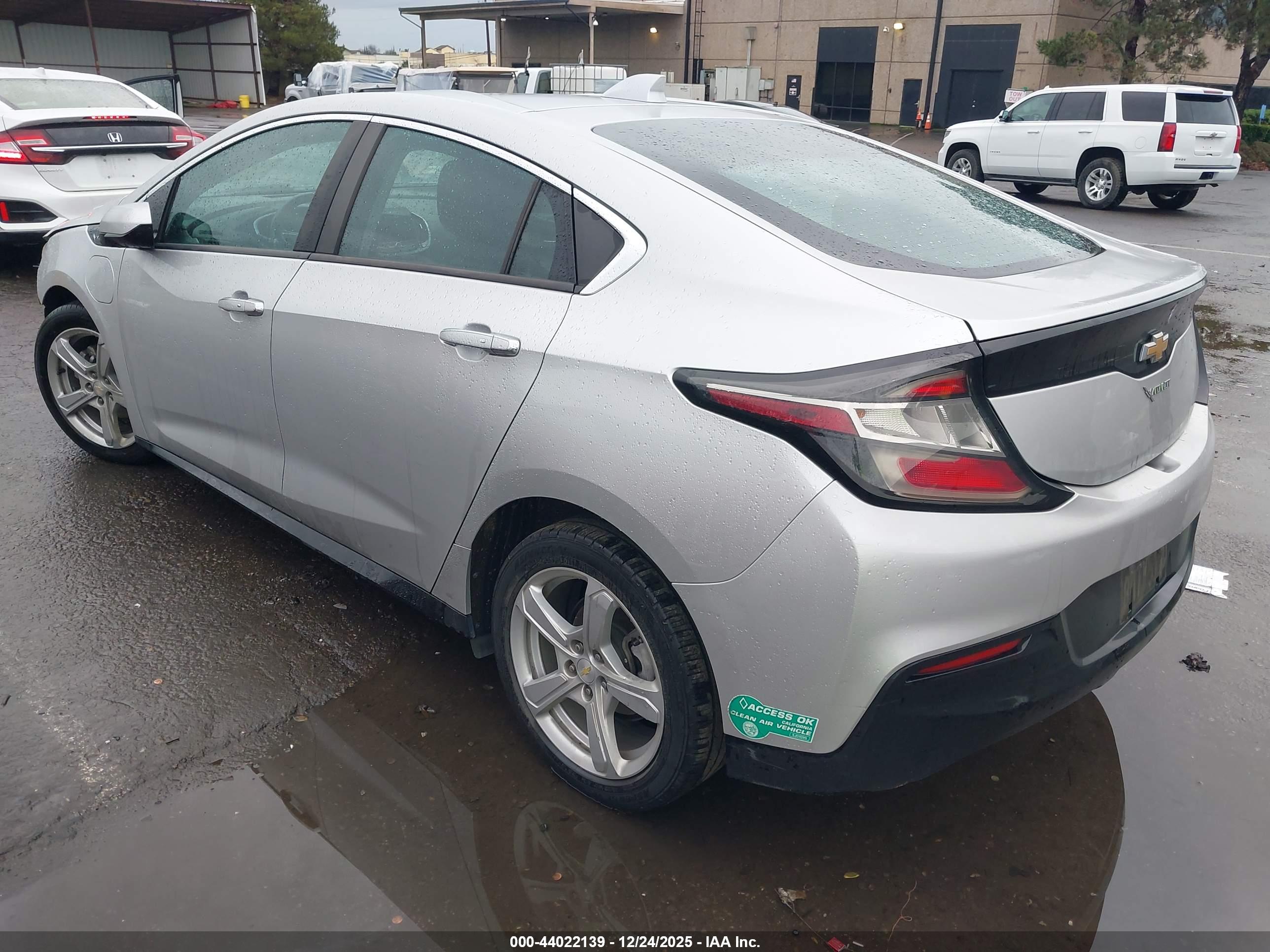 CHEVROLET VOLT image 3