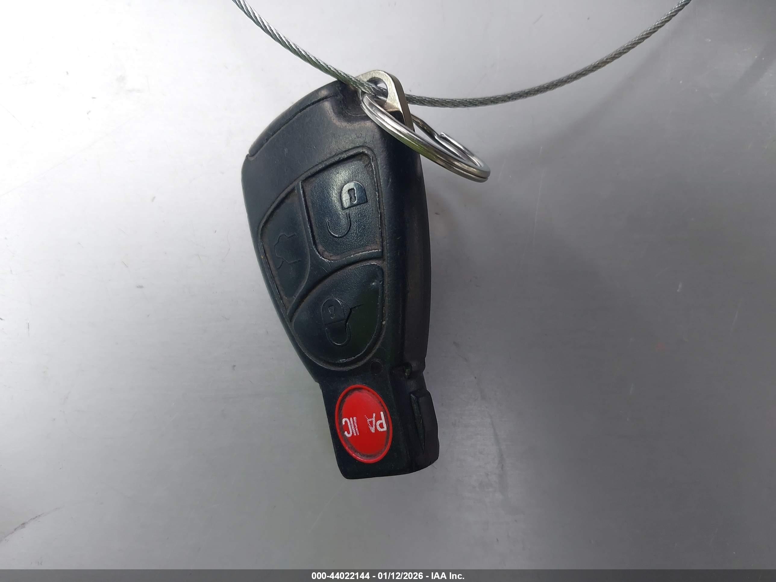 MERCEDES-BENZ C image 11