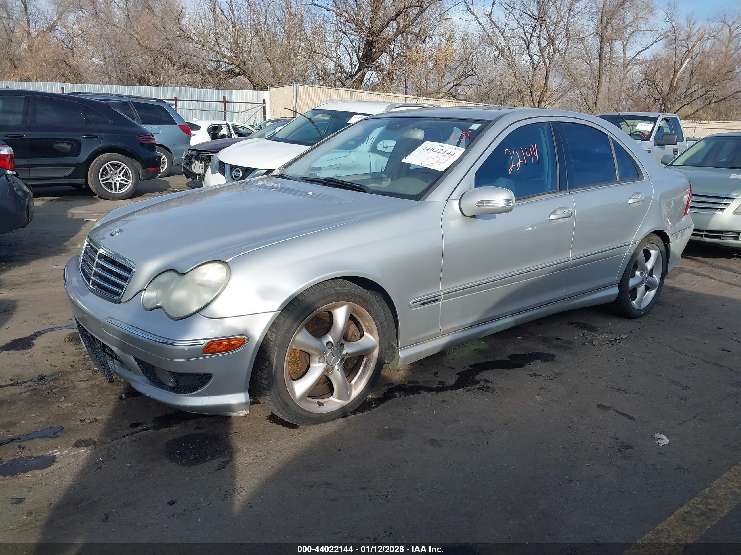 MERCEDES-BENZ C image 2