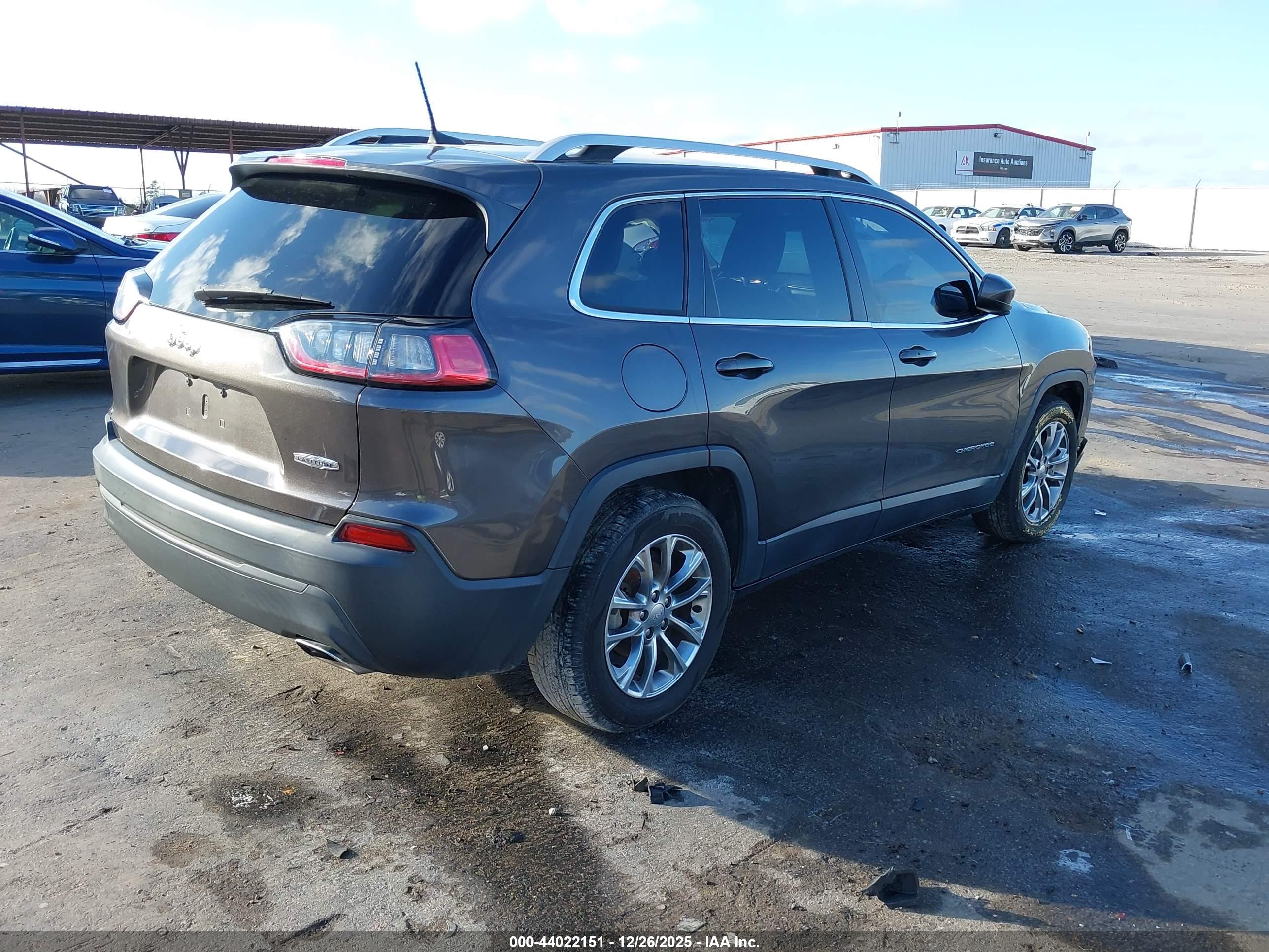 JEEP CHEROKEE image 4