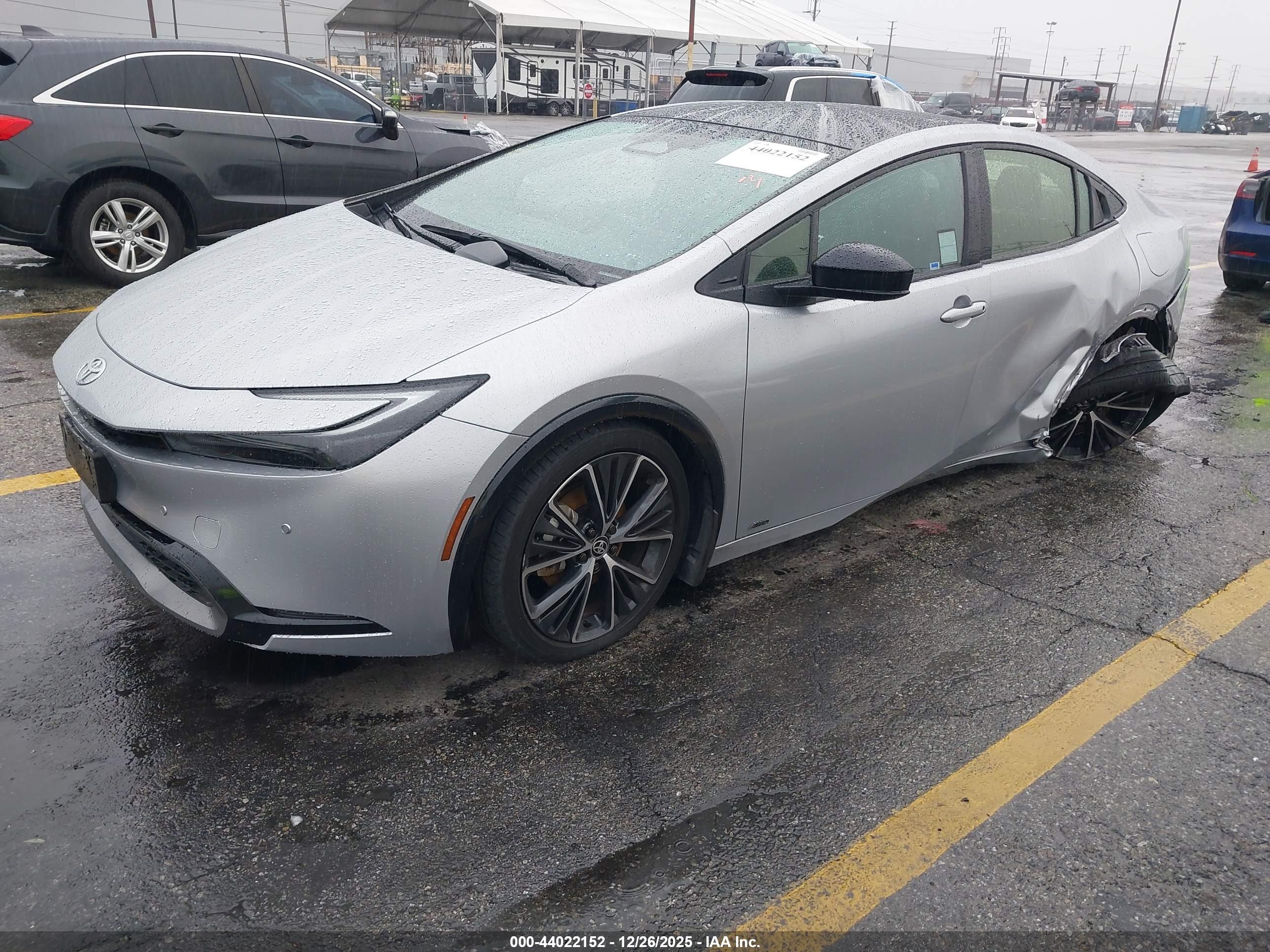 TOYOTA PRIUS image 2