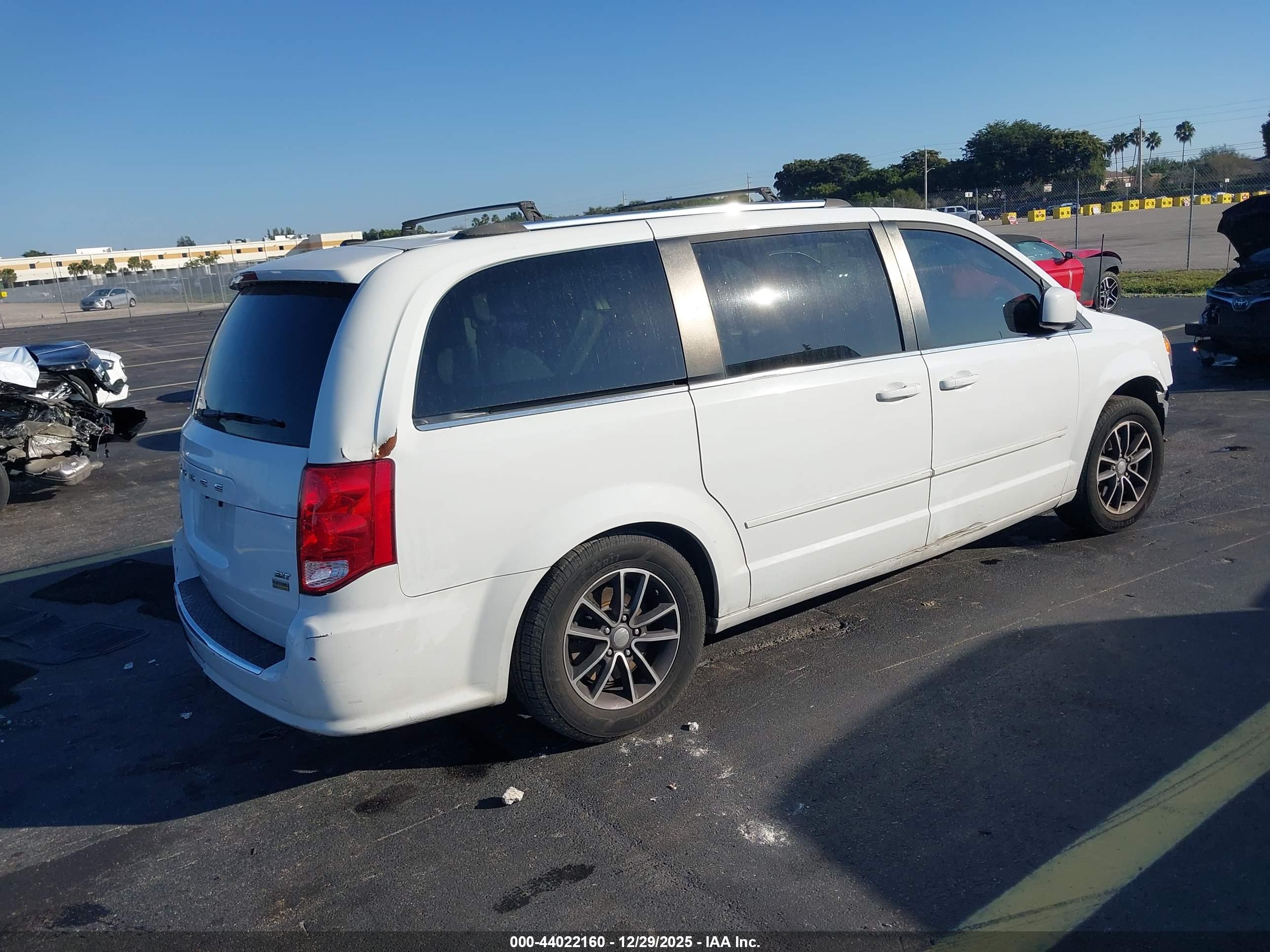 DODGE GRAND image 4