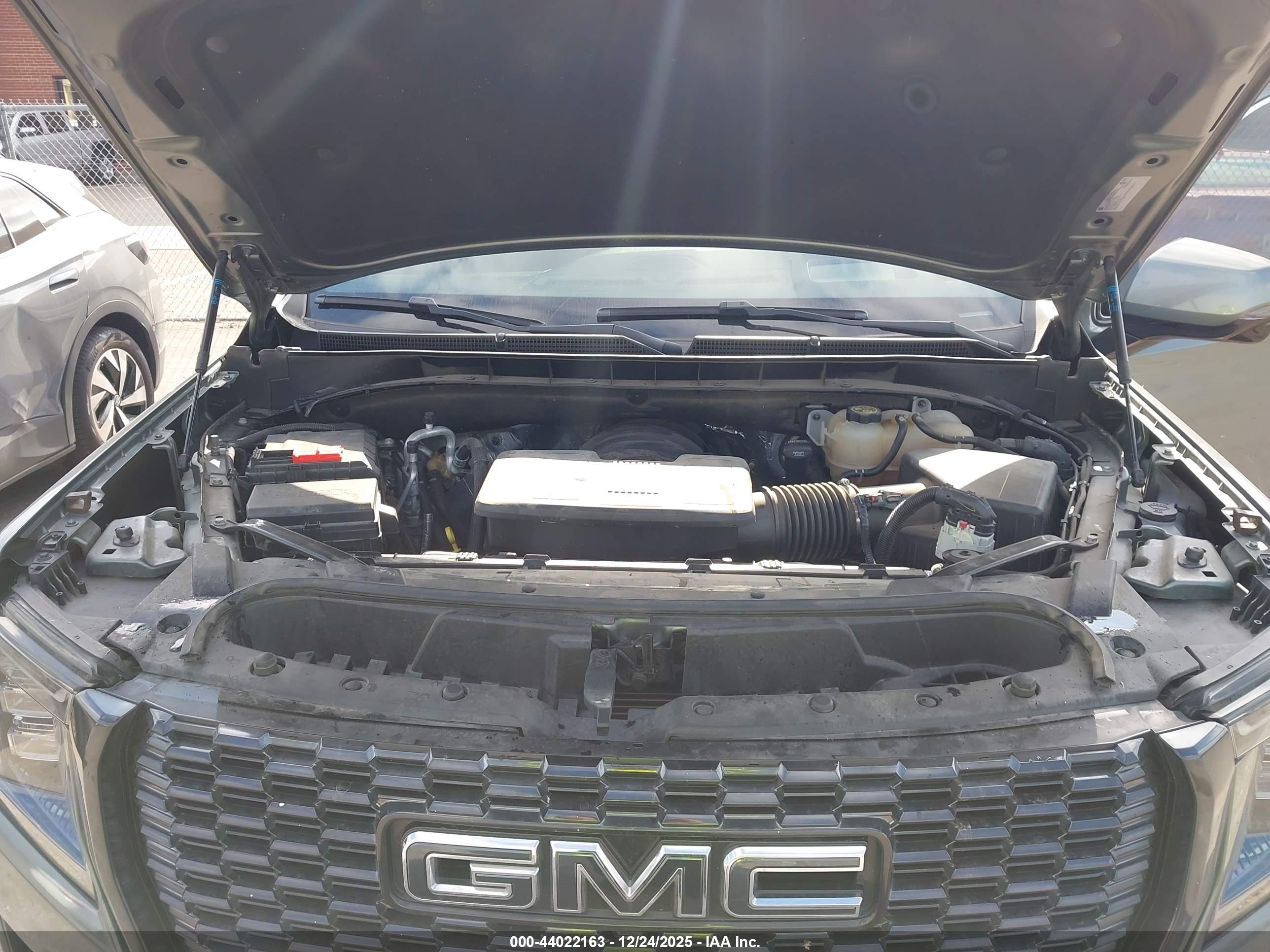 GMC YUKON image 10