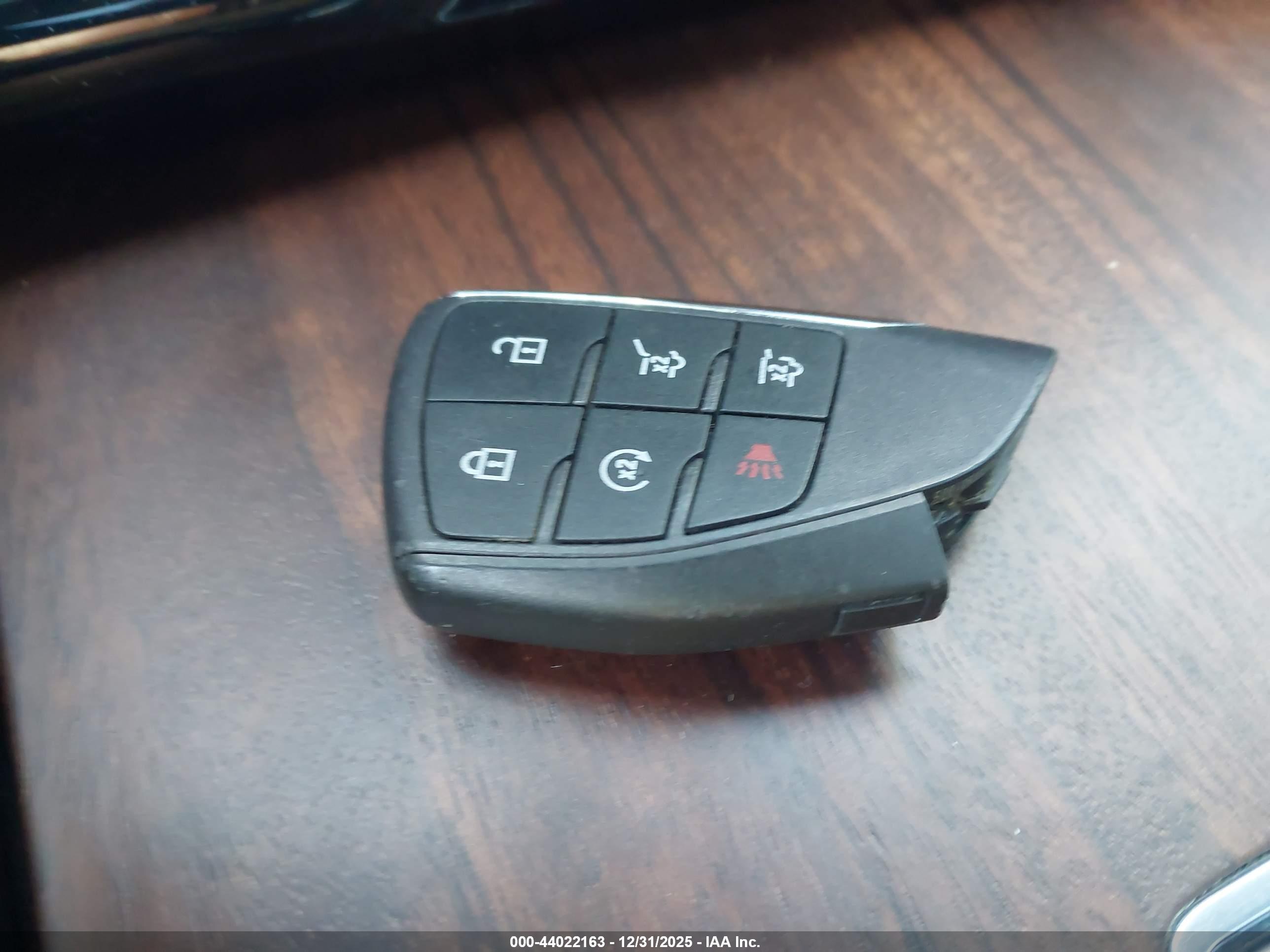GMC YUKON image 11
