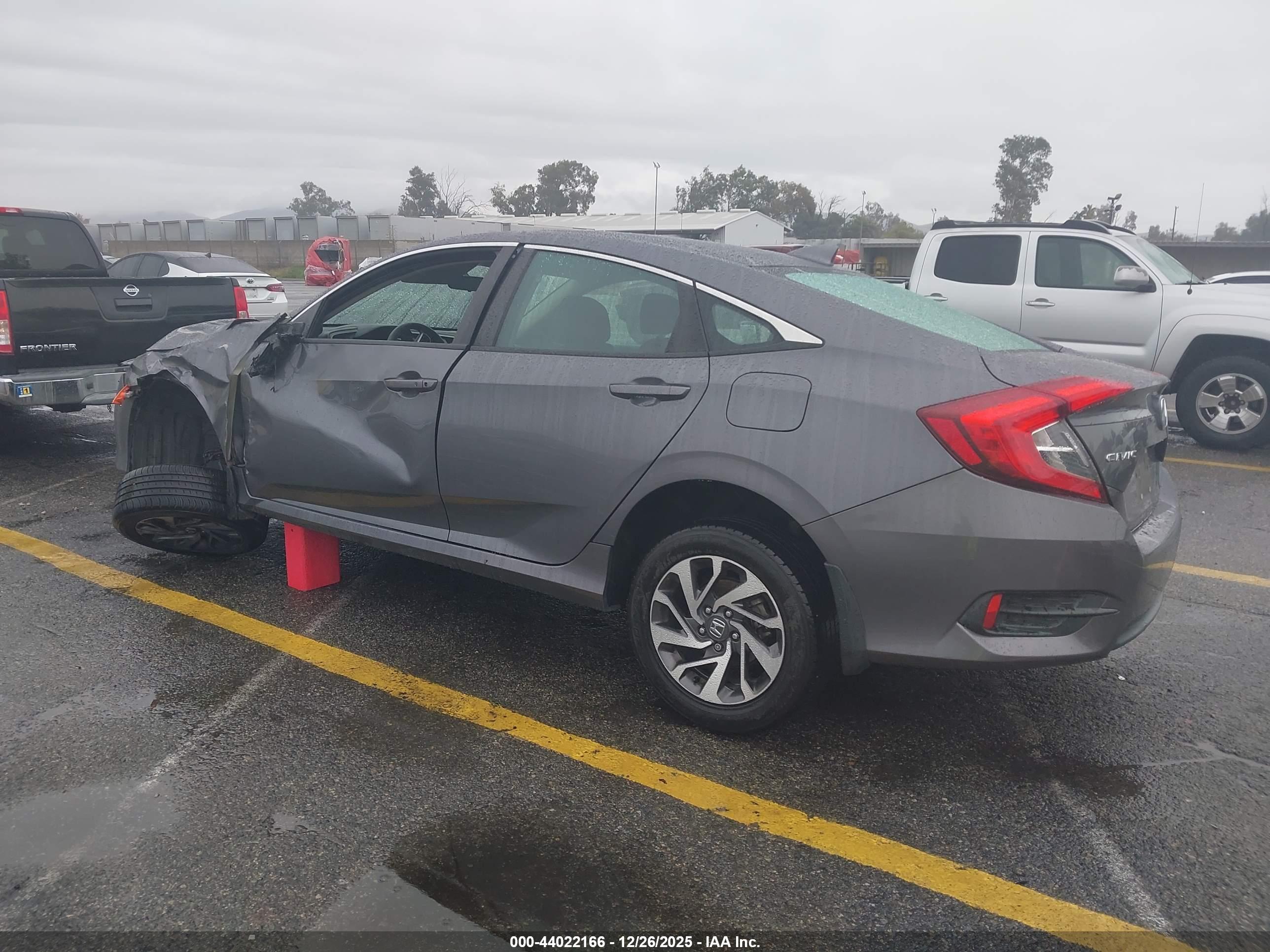 HONDA CIVIC image 3