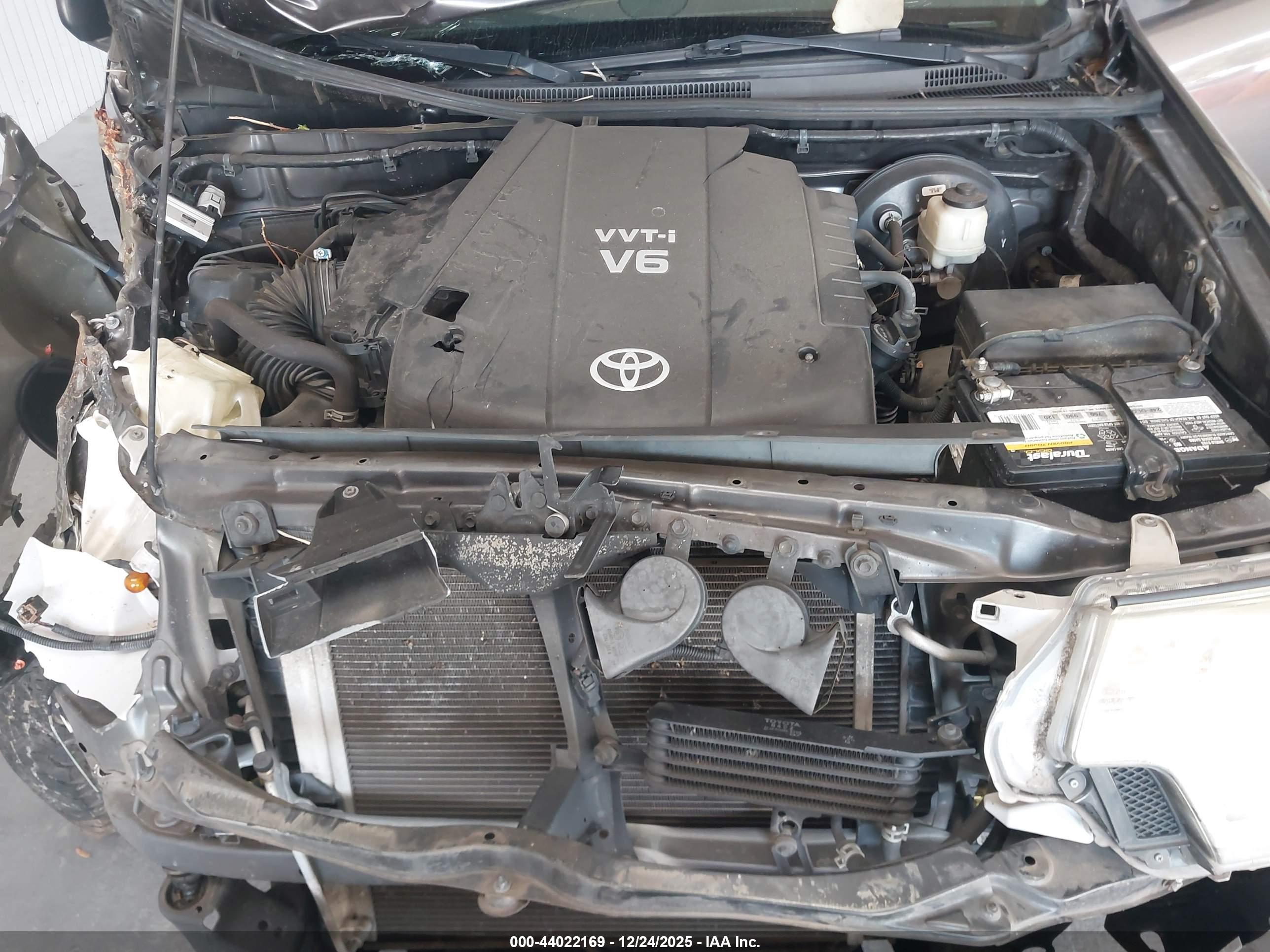 TOYOTA TACOMA image 10