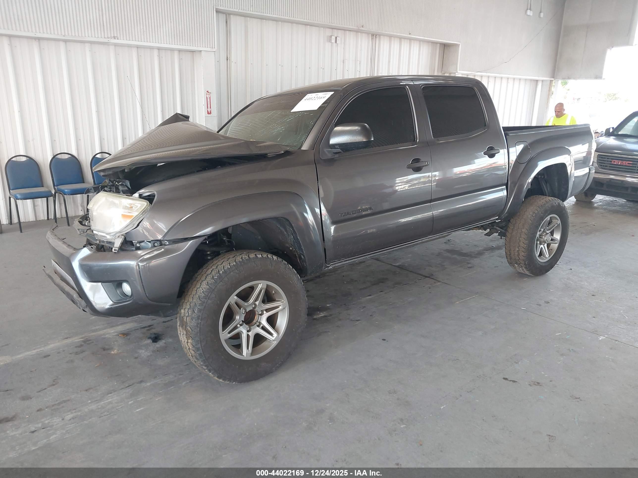 TOYOTA TACOMA image 2