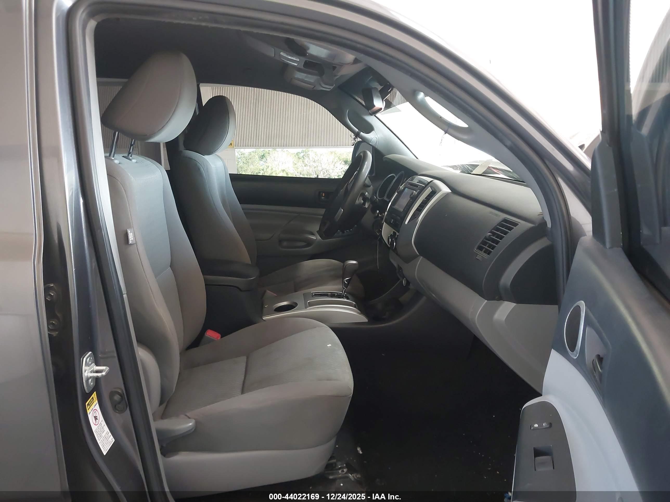 TOYOTA TACOMA image 5