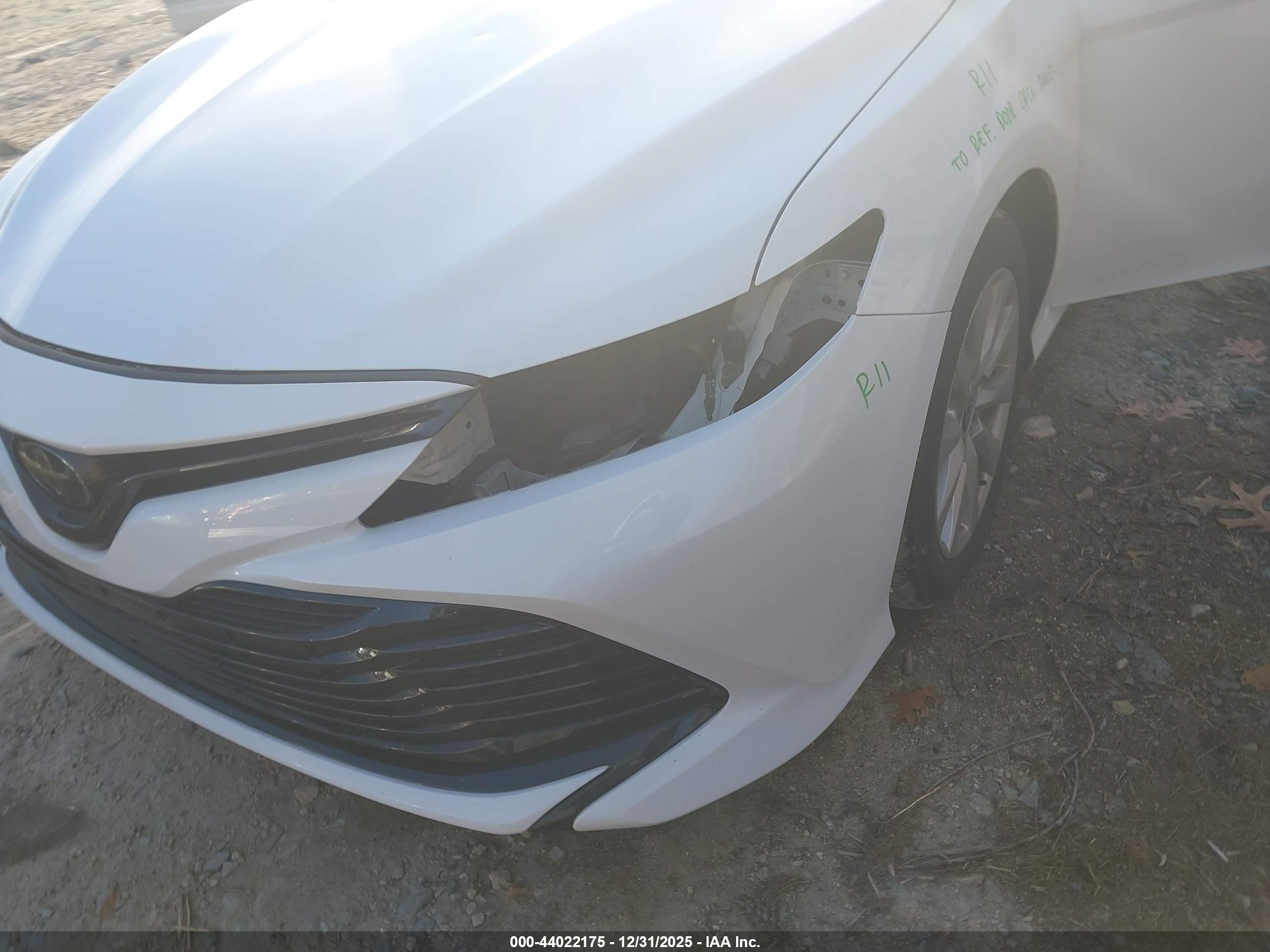 TOYOTA CAMRY image 6
