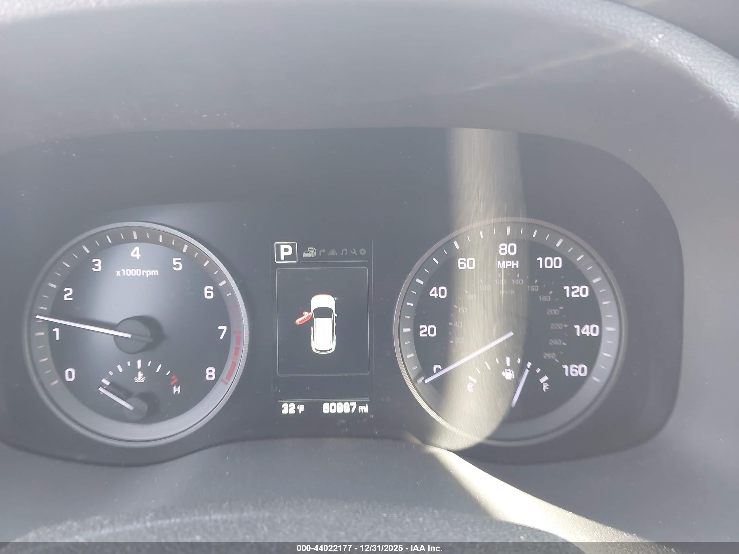 HYUNDAI TUCSON image 7