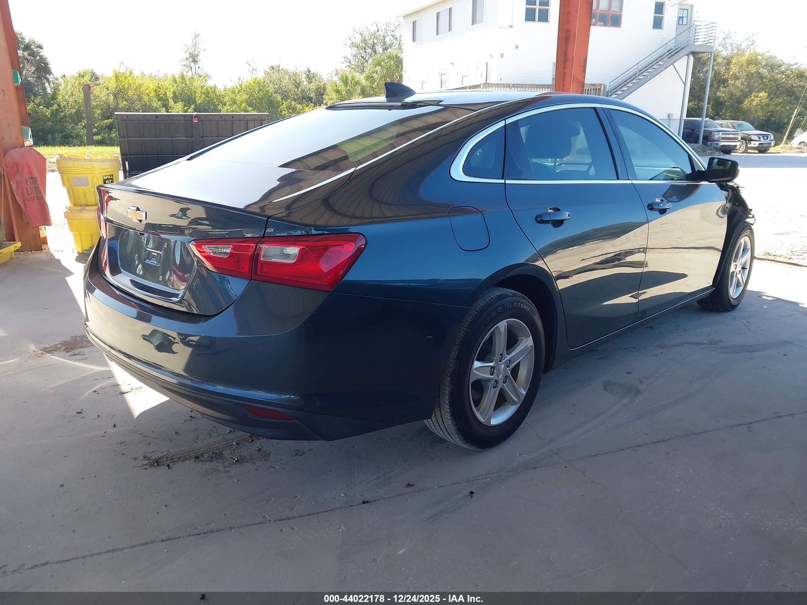 CHEVROLET MALIBU image 4