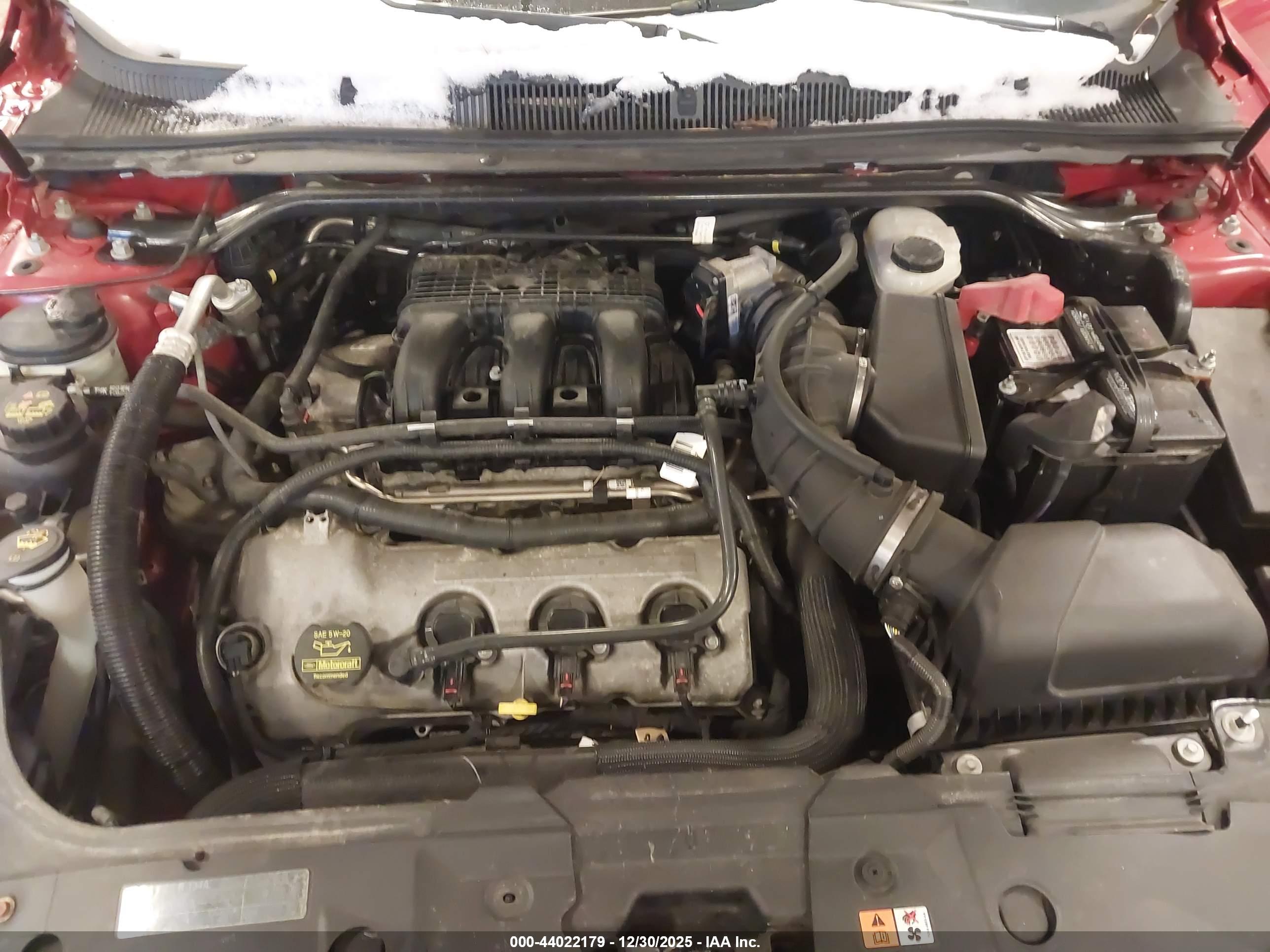 FORD TAURUS image 10
