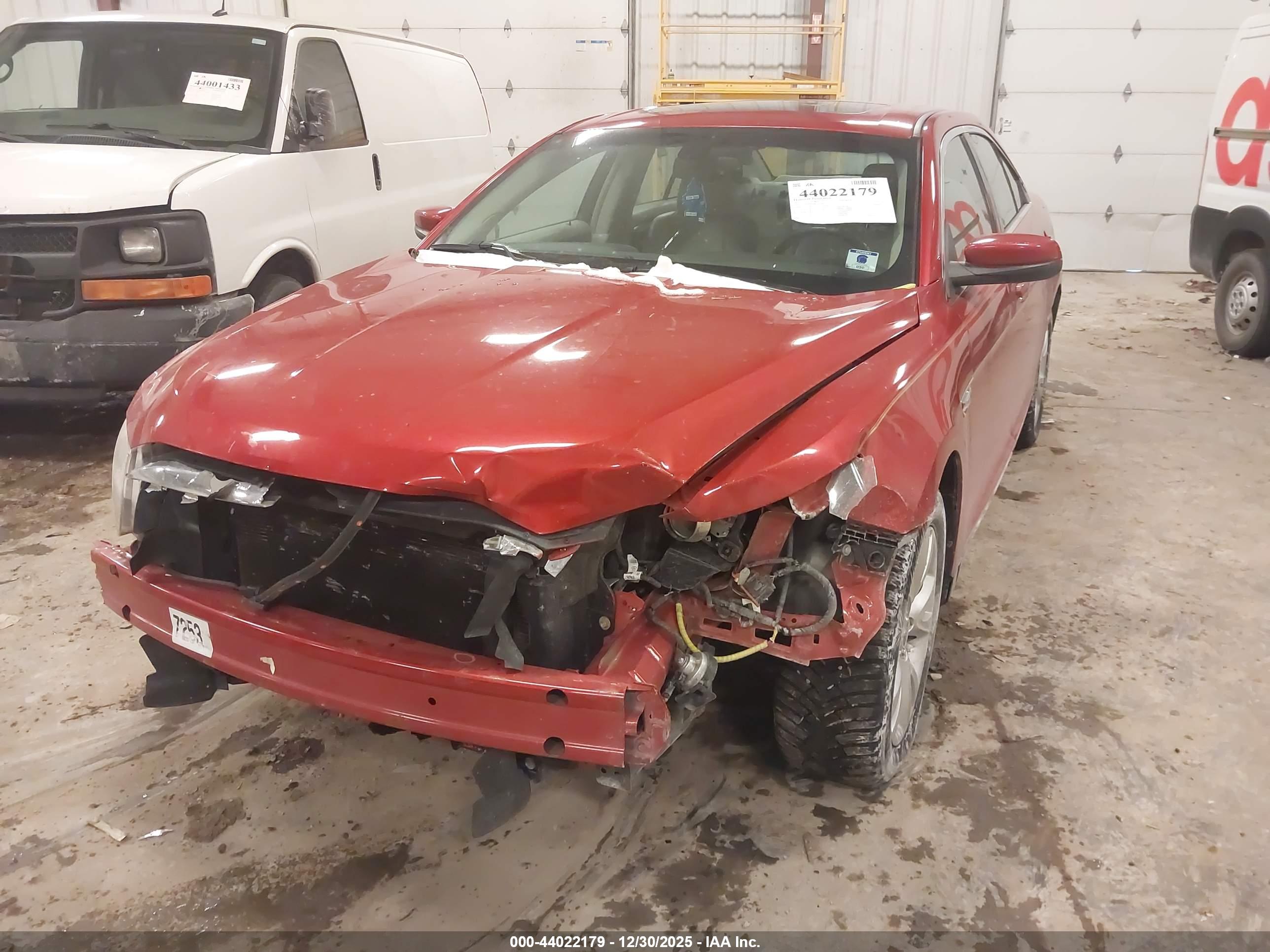 FORD TAURUS image 6