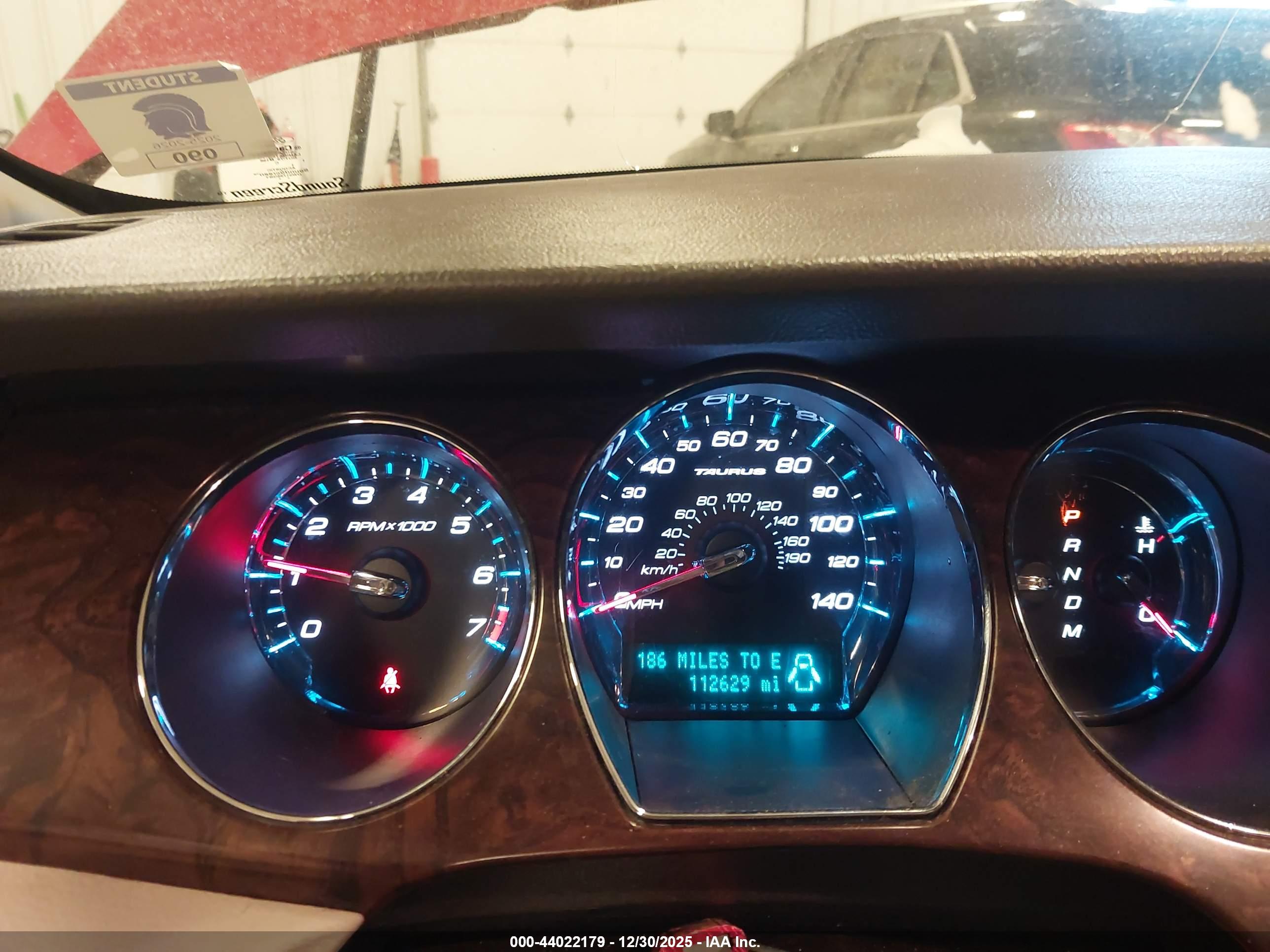 FORD TAURUS image 7