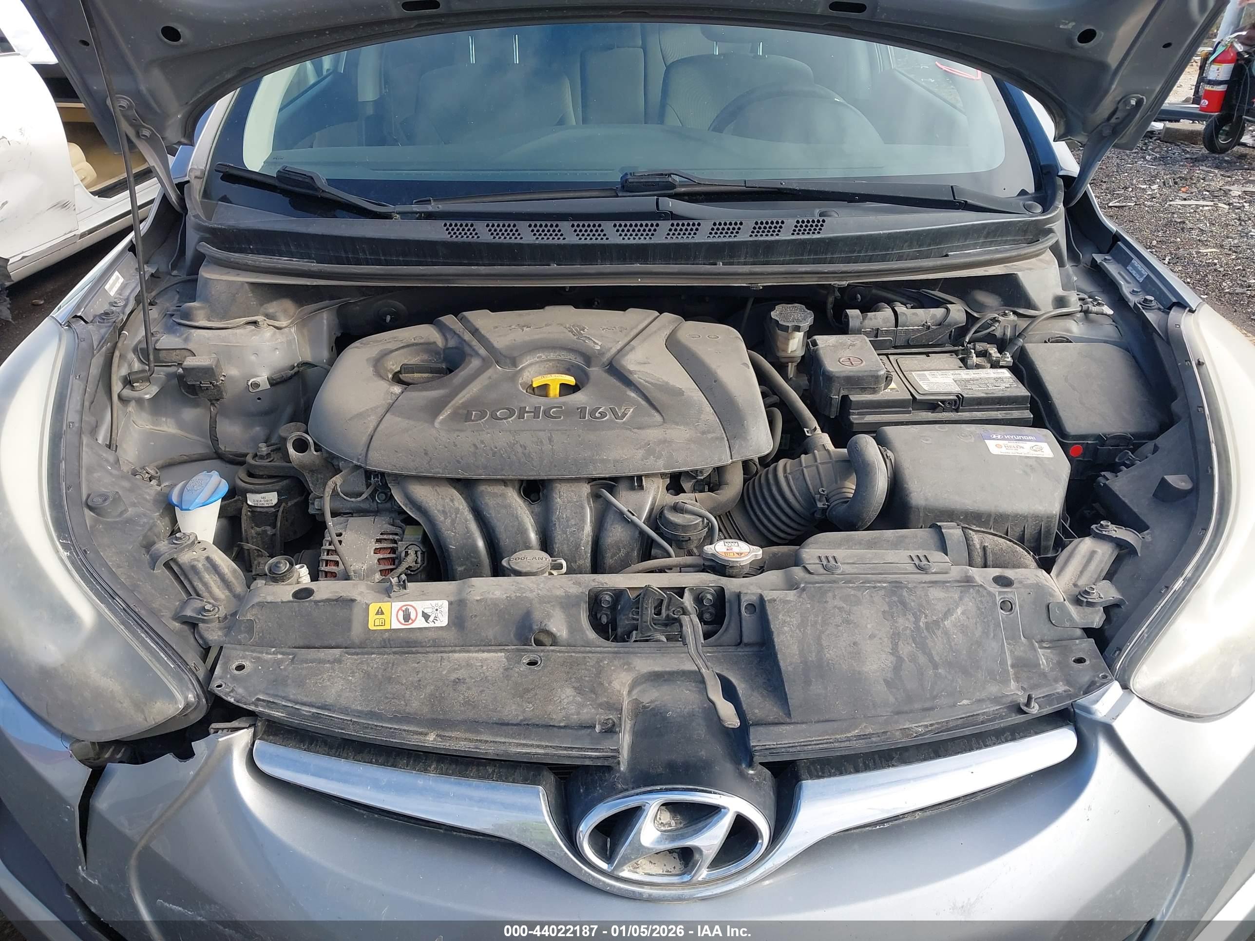 HYUNDAI ELANTRA image 10