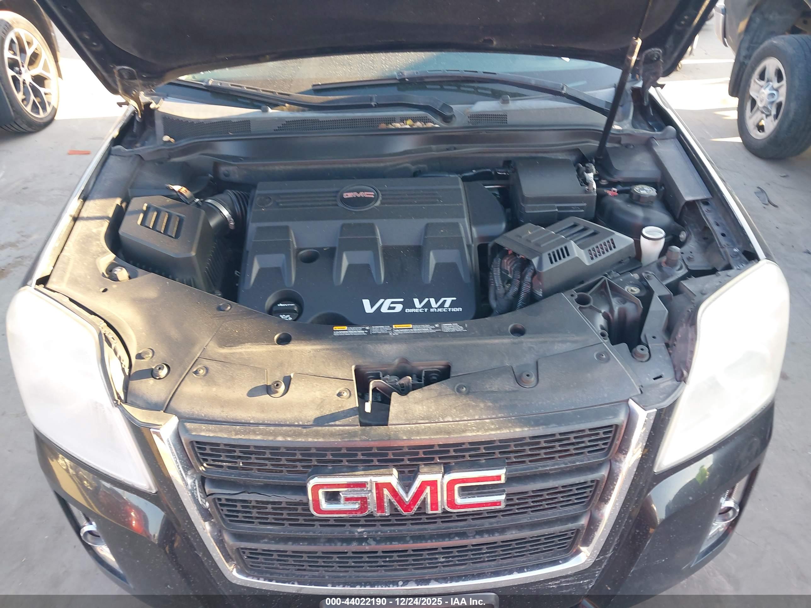 GMC TERRAIN image 10