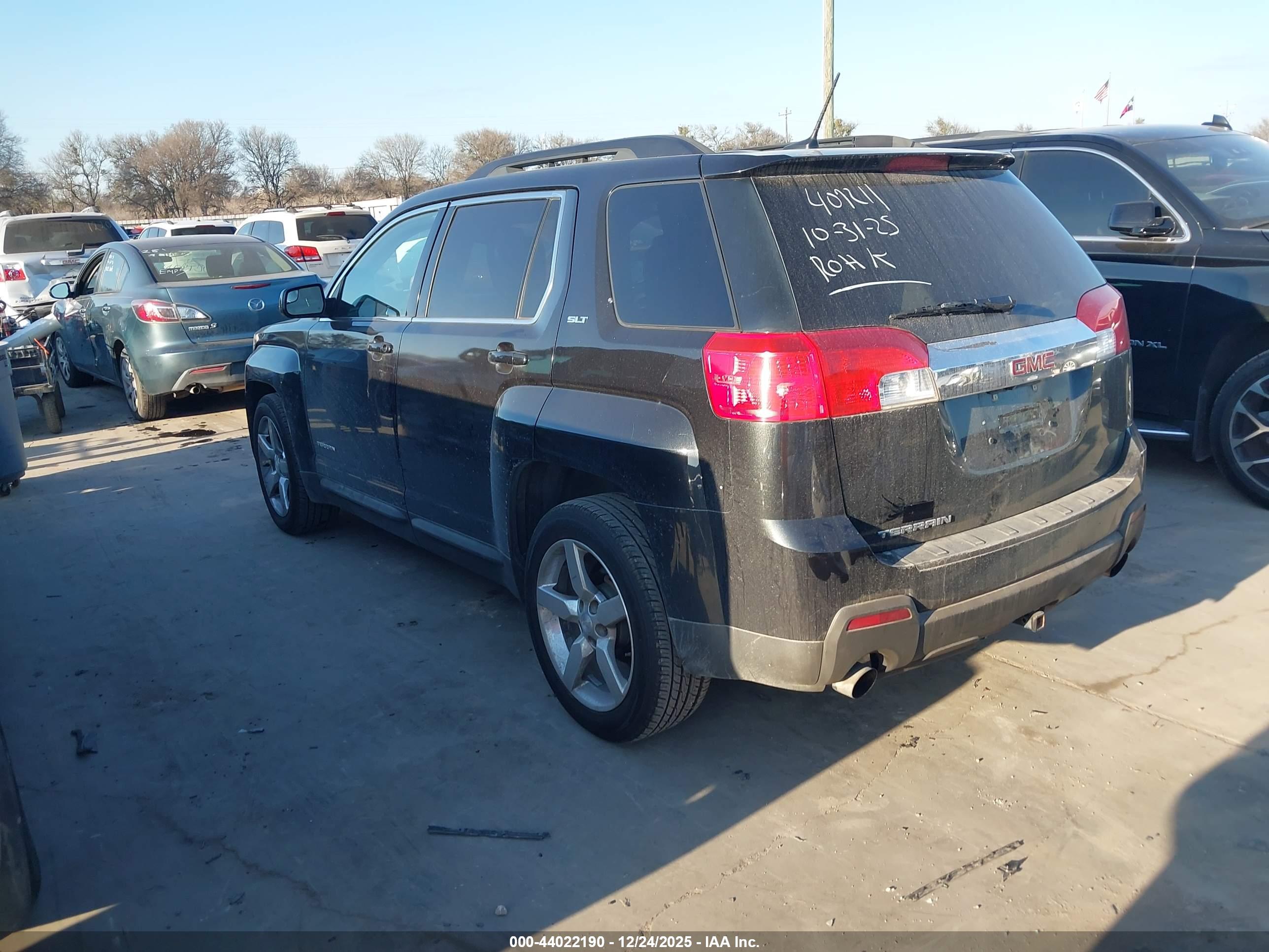 GMC TERRAIN image 3