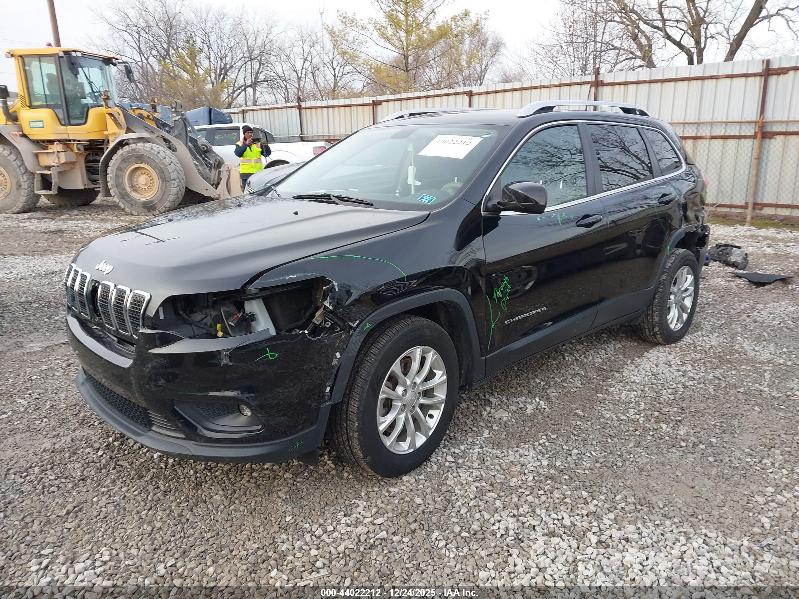 JEEP CHEROKEE image 2