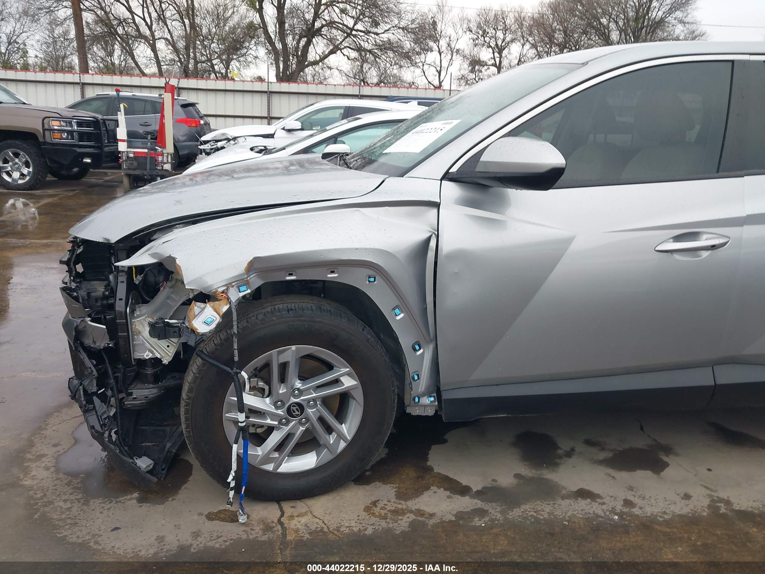 HYUNDAI TUCSON image 6