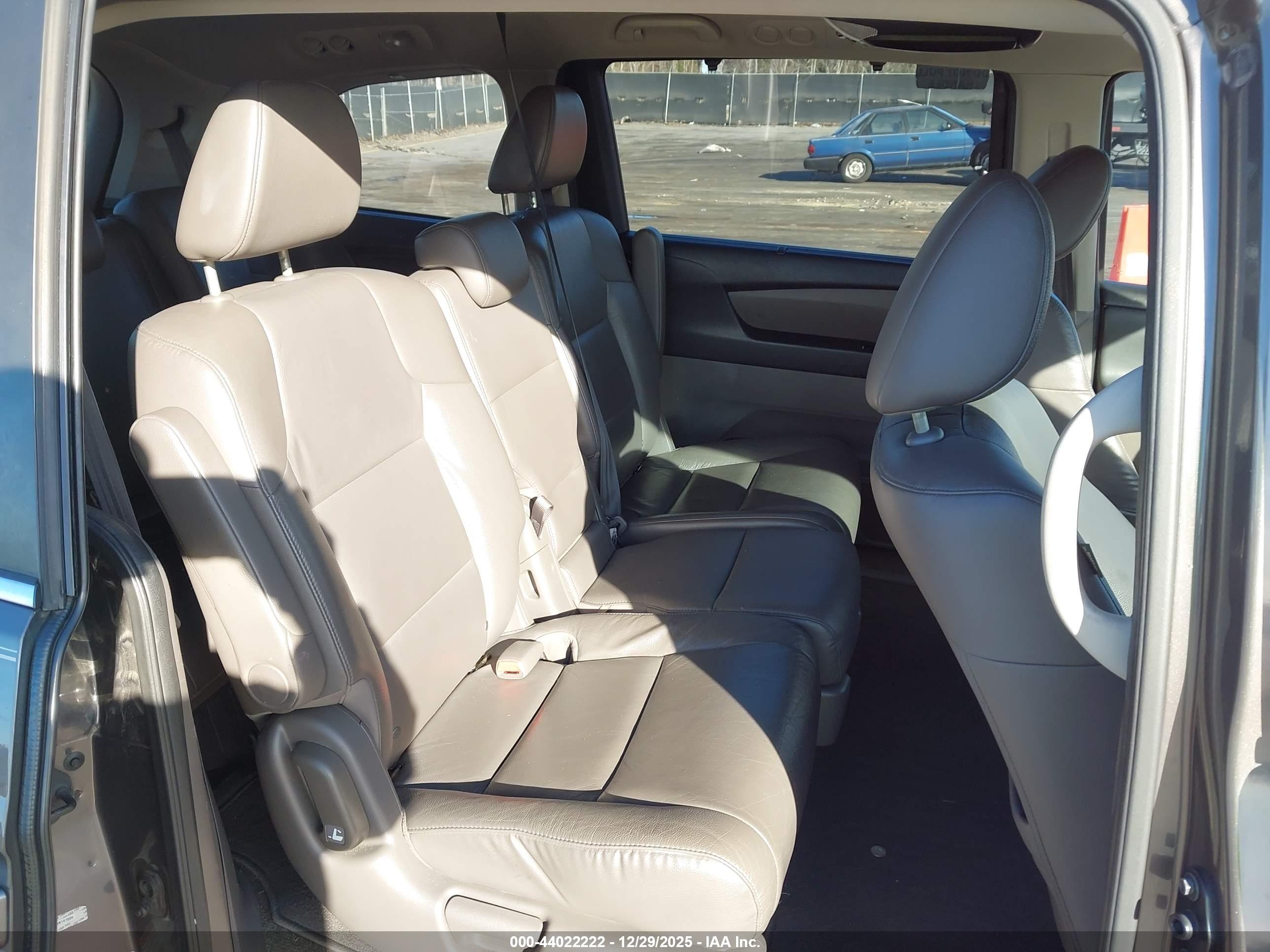 HONDA ODYSSEY image 8