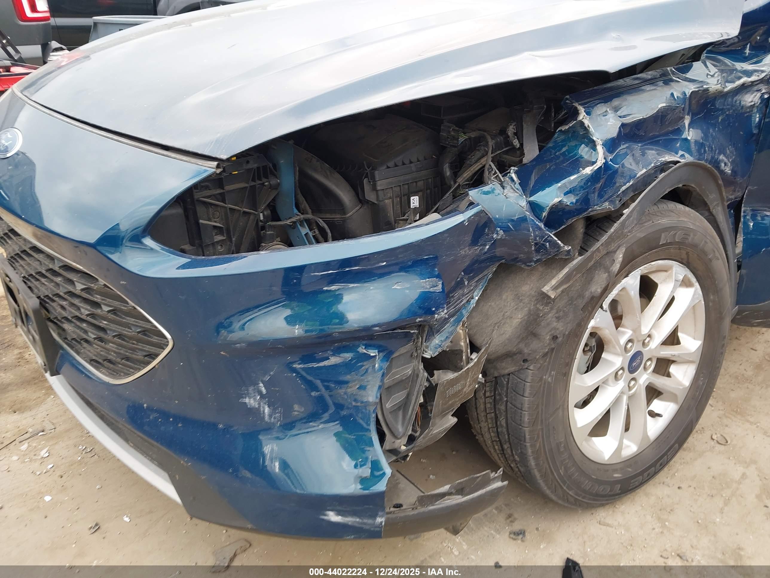 FORD ESCAPE image 6