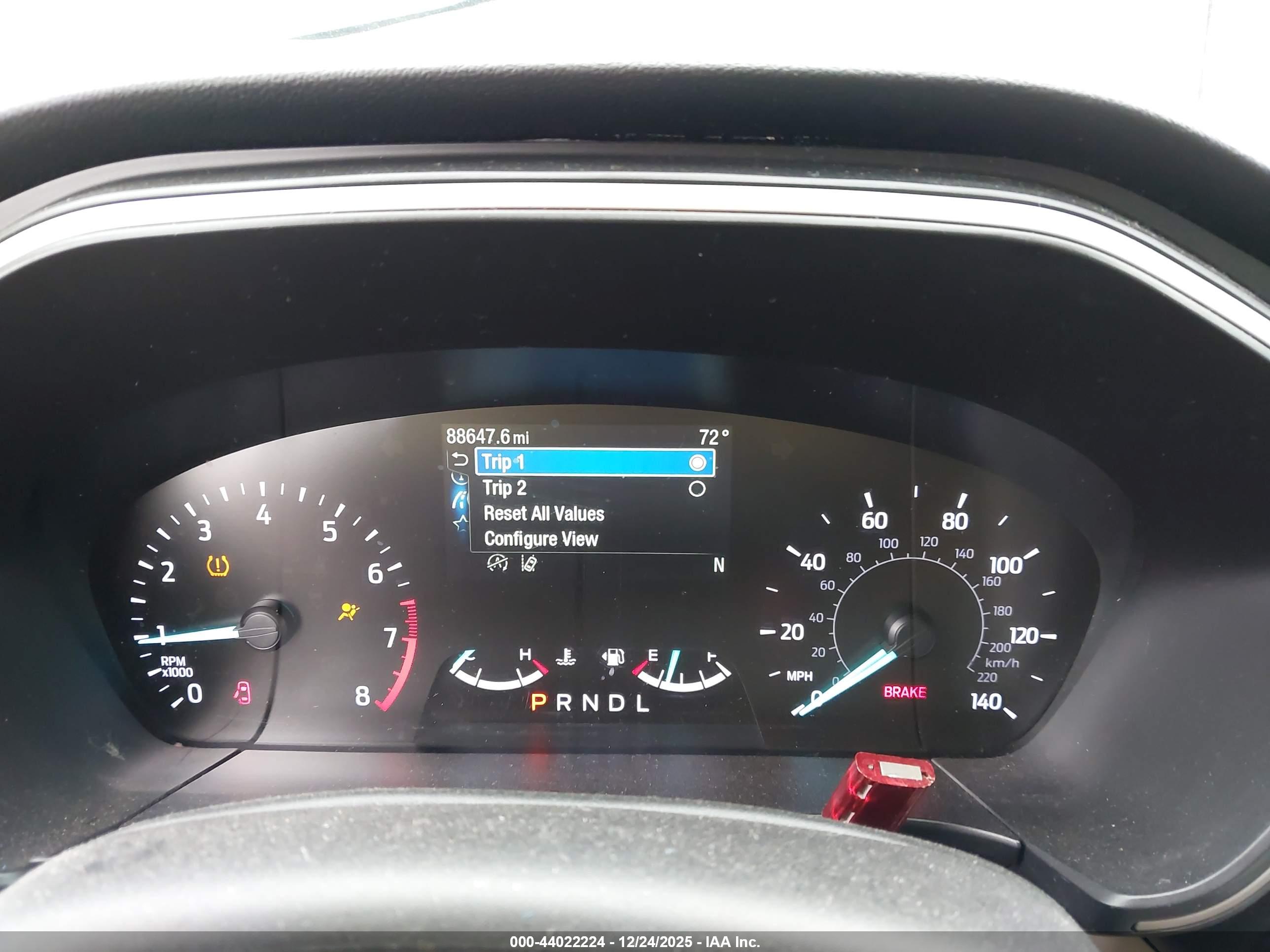 FORD ESCAPE image 7
